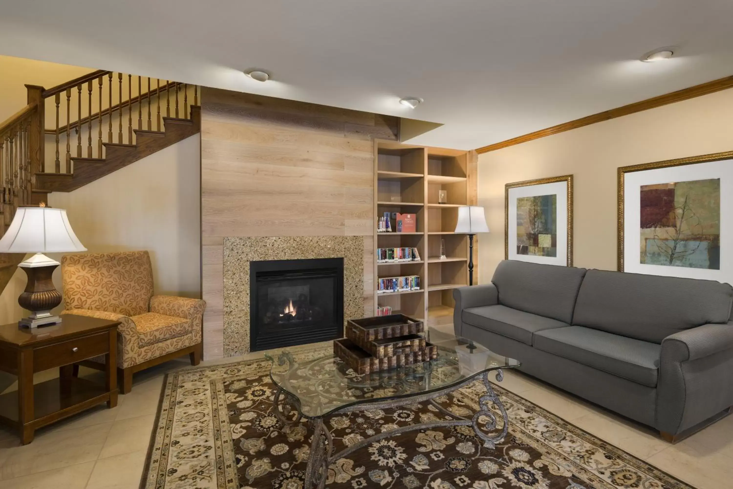 Lobby or reception, Seating Area in Country Inn & Suites by Radisson, Owatonna, MN