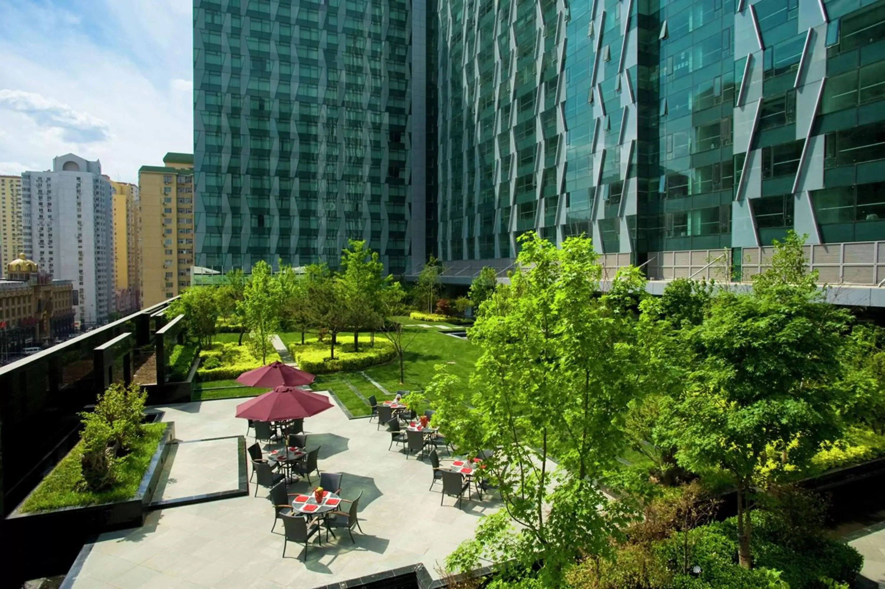 Property building in DoubleTree by Hilton Beijing Property building in DoubleTree by Hilton Beijing