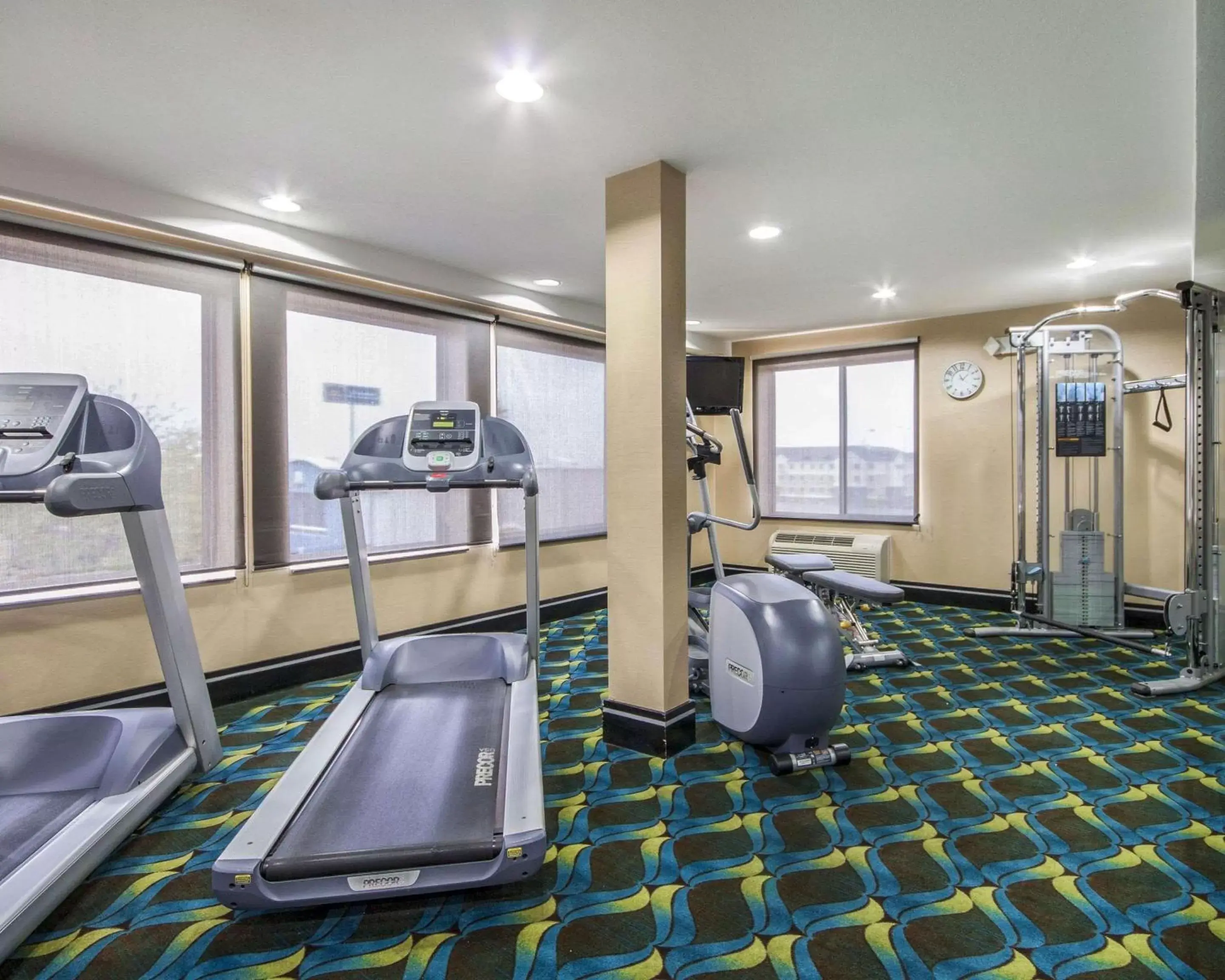 Fitness centre/facilities, Fitness Center/Facilities in Comfort Inn & Suites I-10 Airport