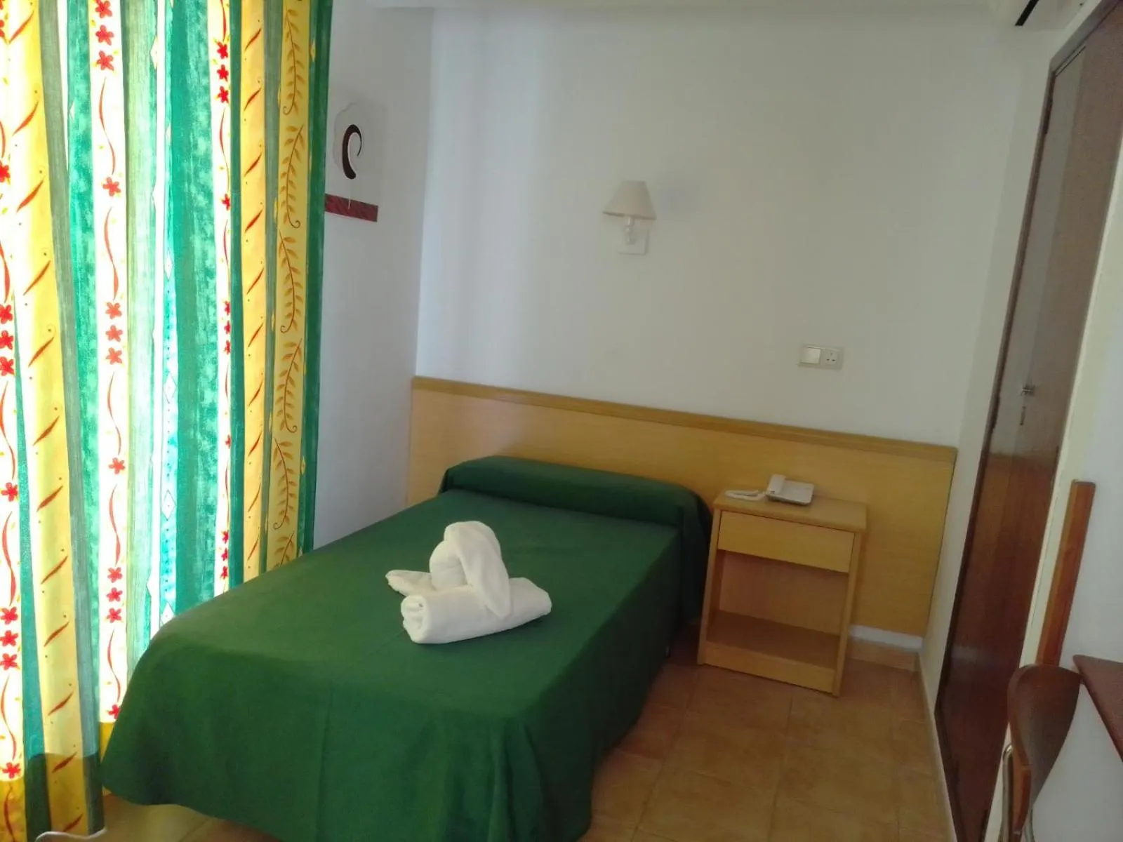 Photo of the whole room, Bed in Hotel Santa Faz