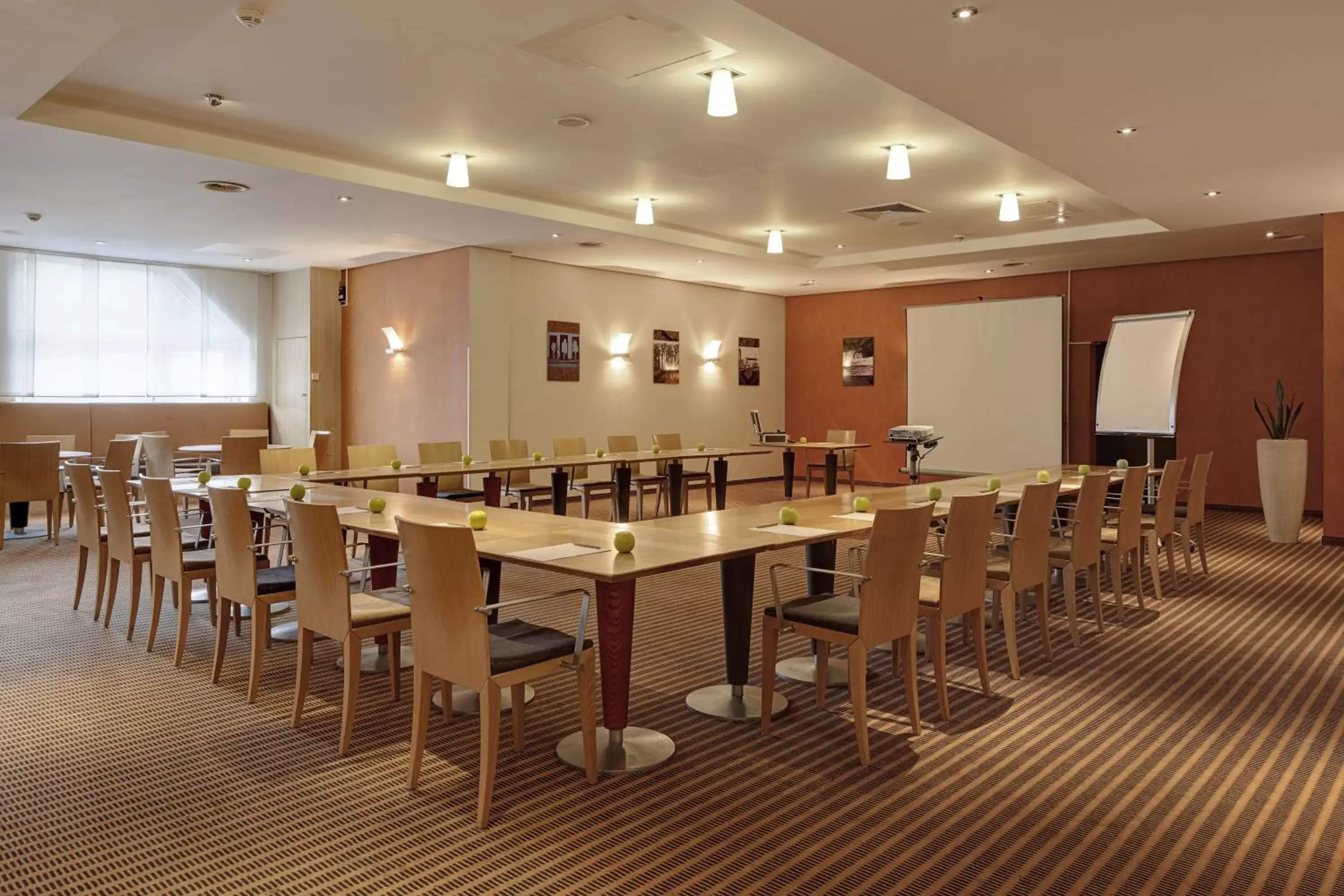 Meeting/conference room in Mercure Hotel Duisburg City