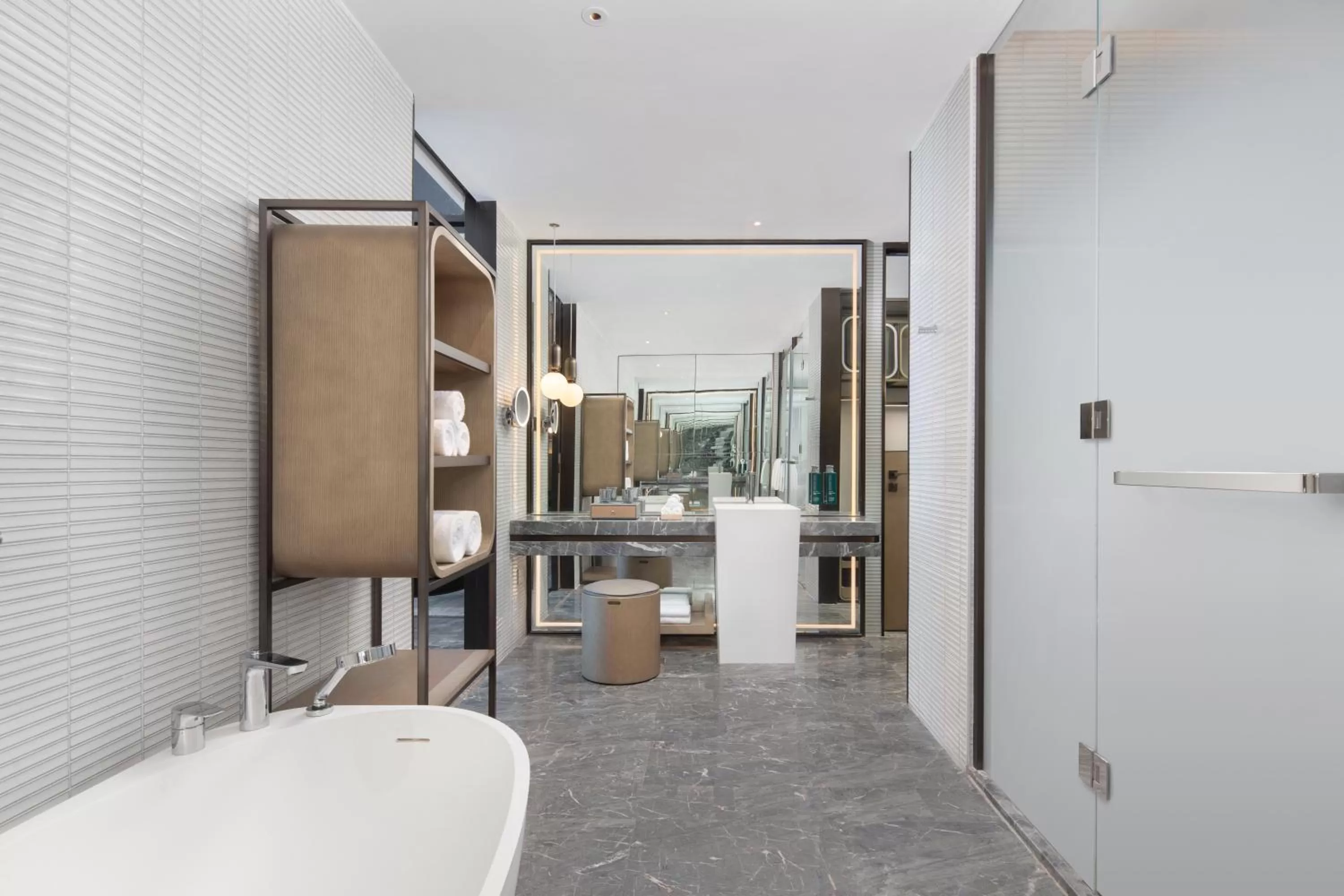 Toilet in Doubletree By Hilton Kunming Airport