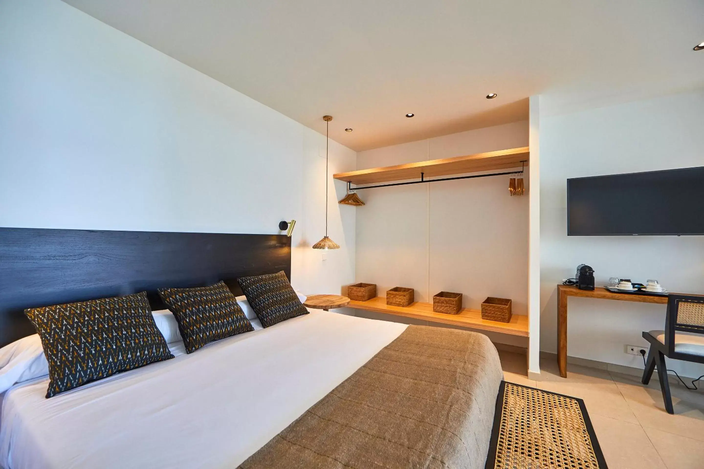 Bedroom, Bed in FERGUS Conil Park
