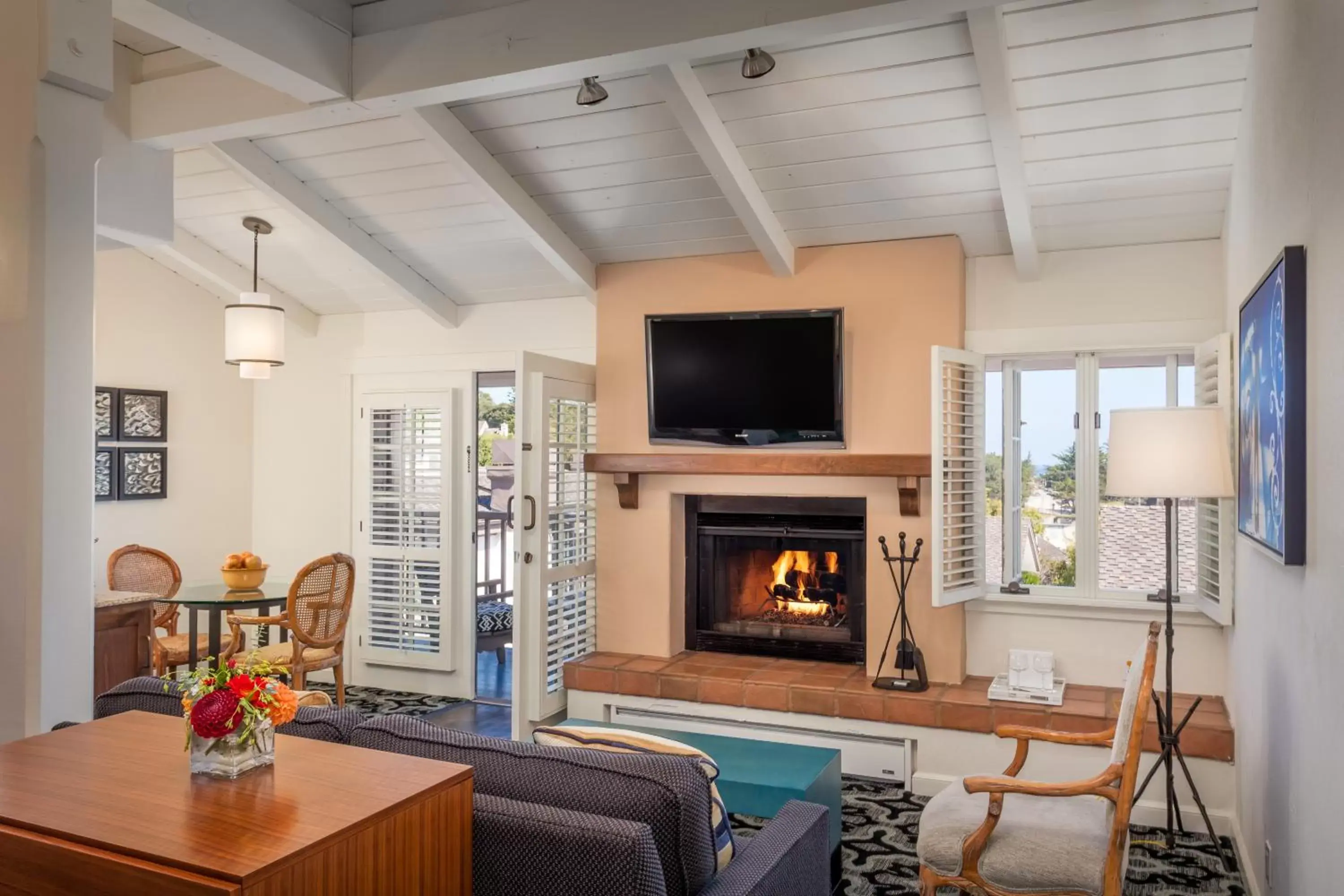 Living room, TV/Entertainment Center in Hotel Pacific