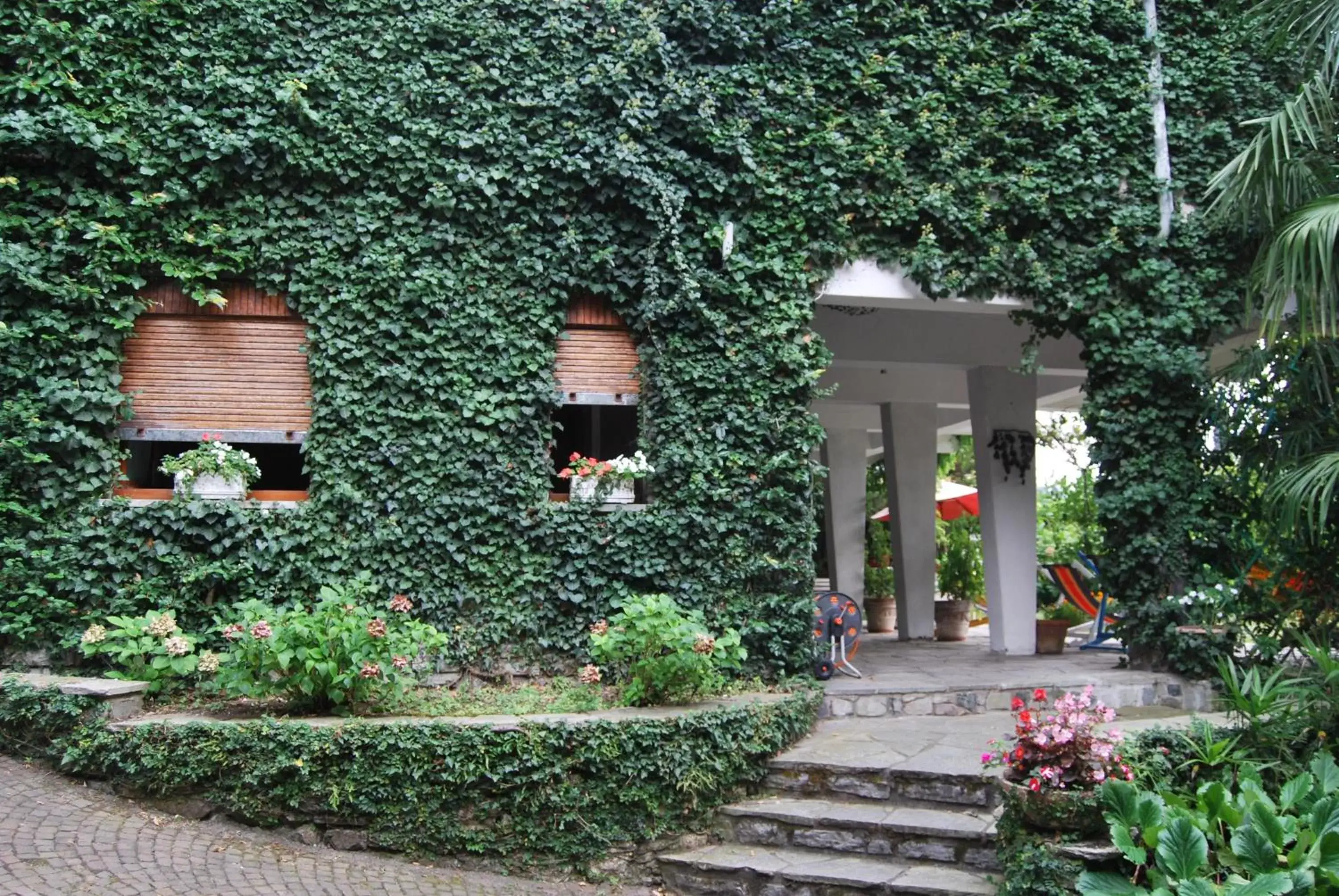 Facade/entrance, Property Building in B&B Le Ortensie -Lago di Como