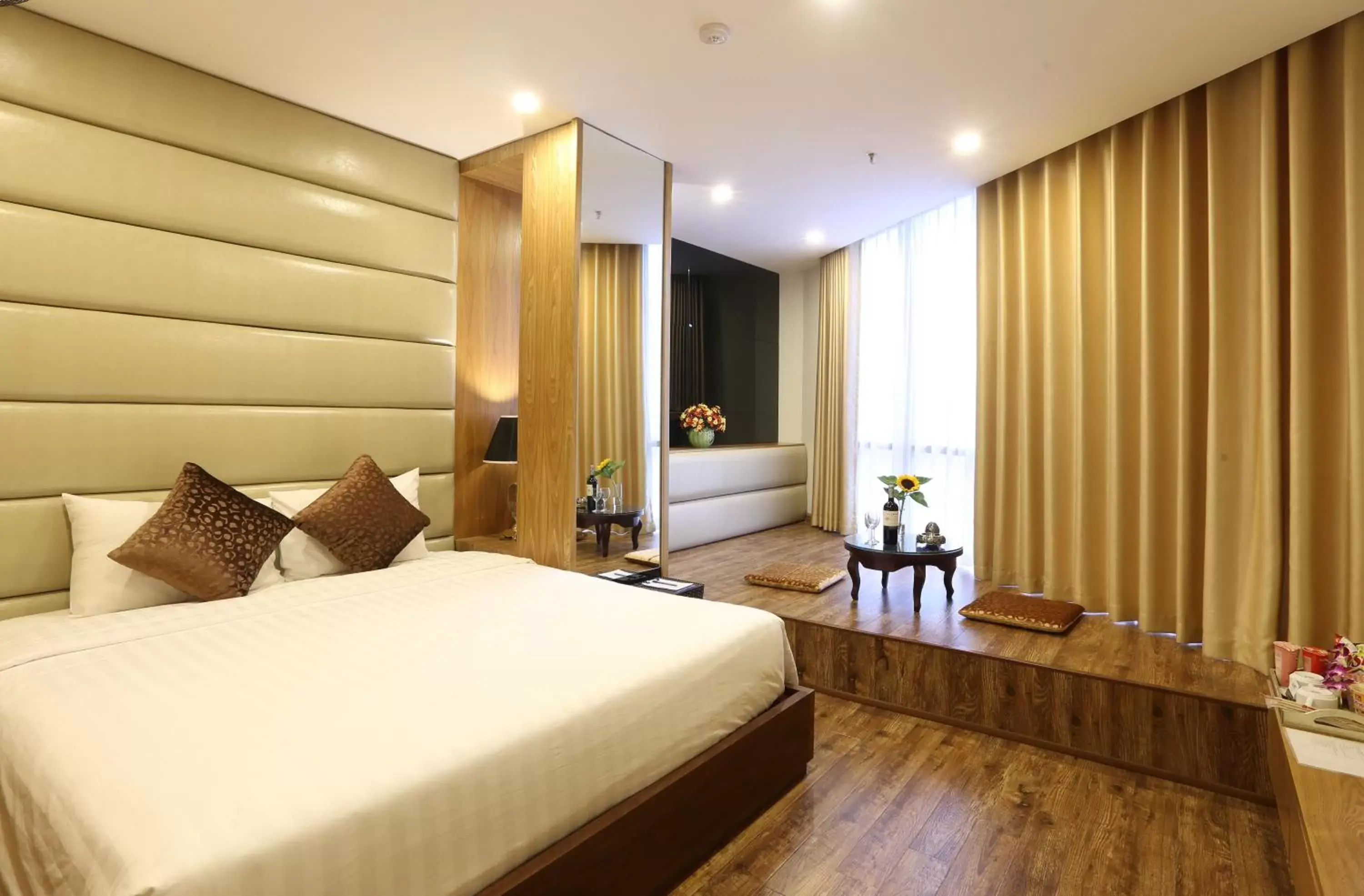 Bedroom, Room Photo in Au Viet Hotel