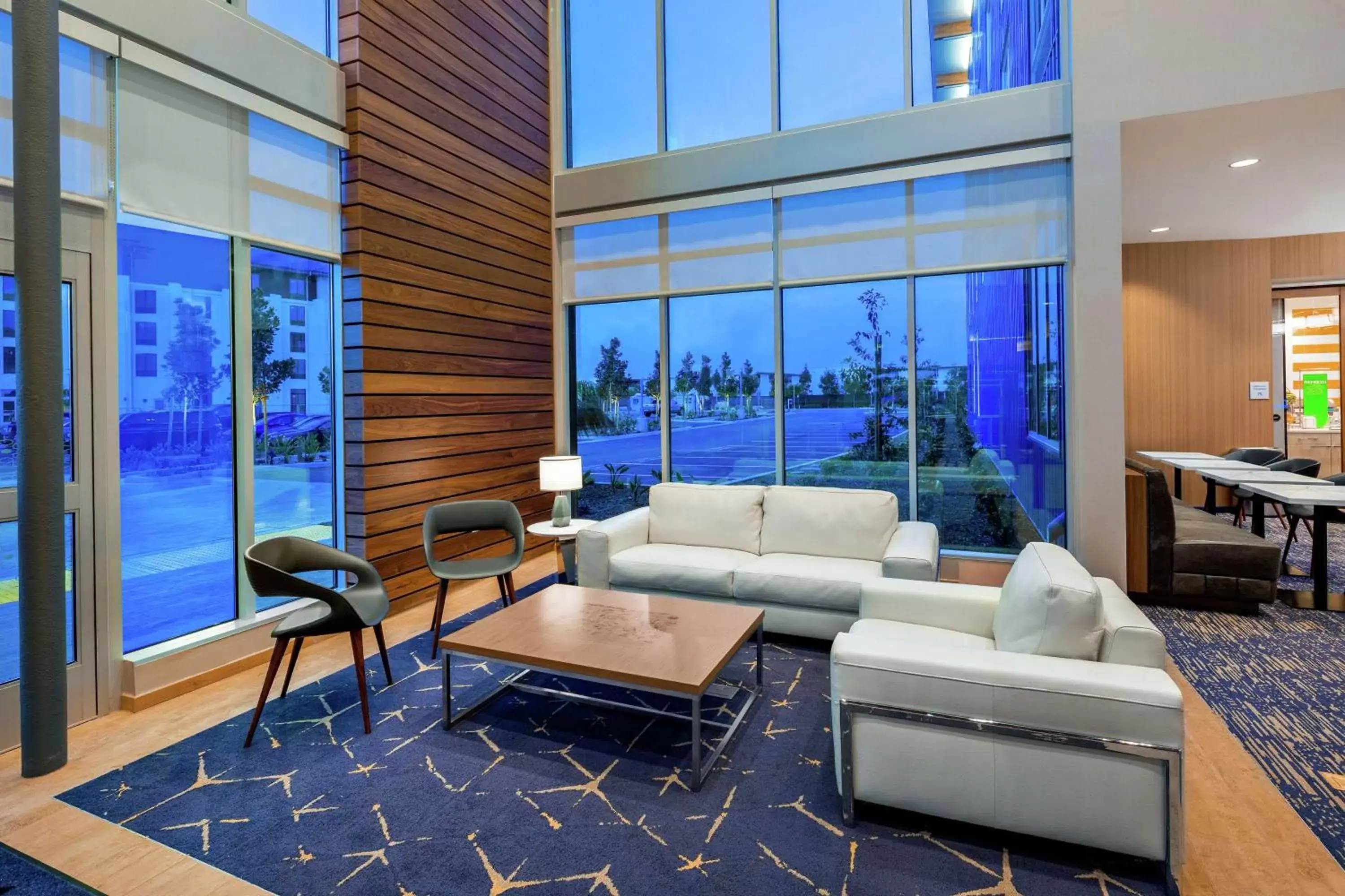 Lobby or reception, Seating Area in Hampton Inn & Suites San Diego Airport Liberty Station