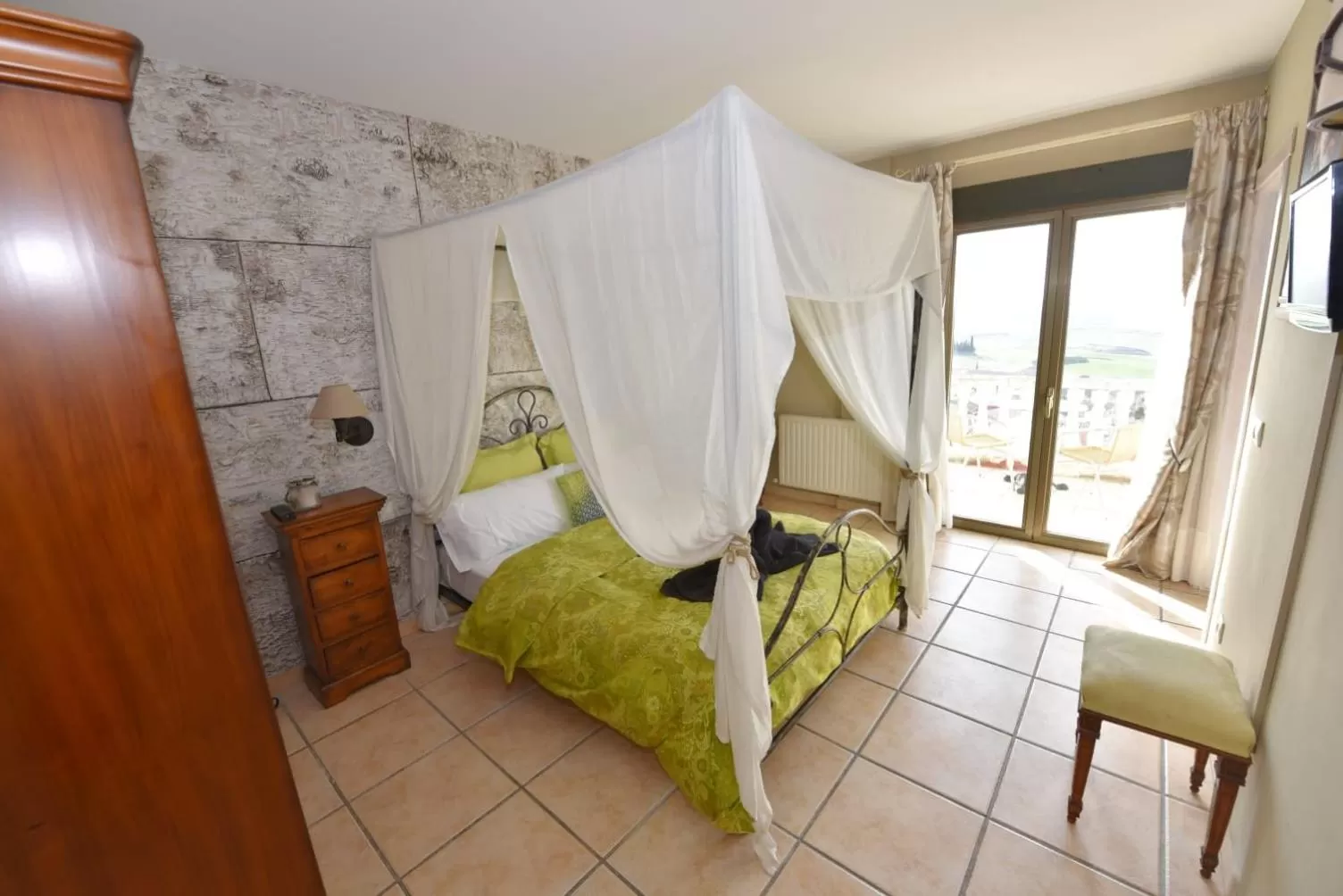 Photo of the whole room, Bed in Hotel Rural el Castillo