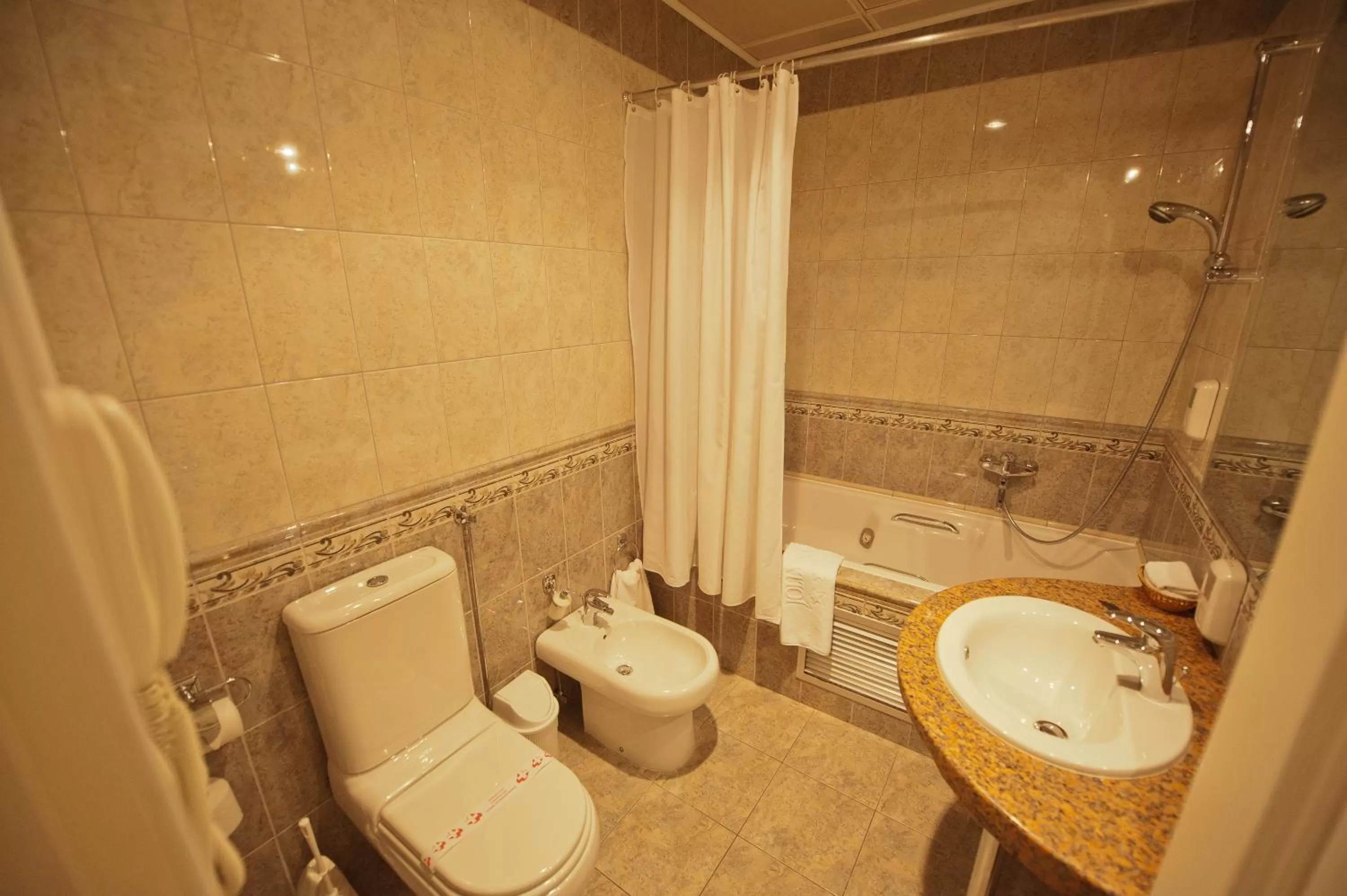 Executive Suite in Jolly Alon Hotel