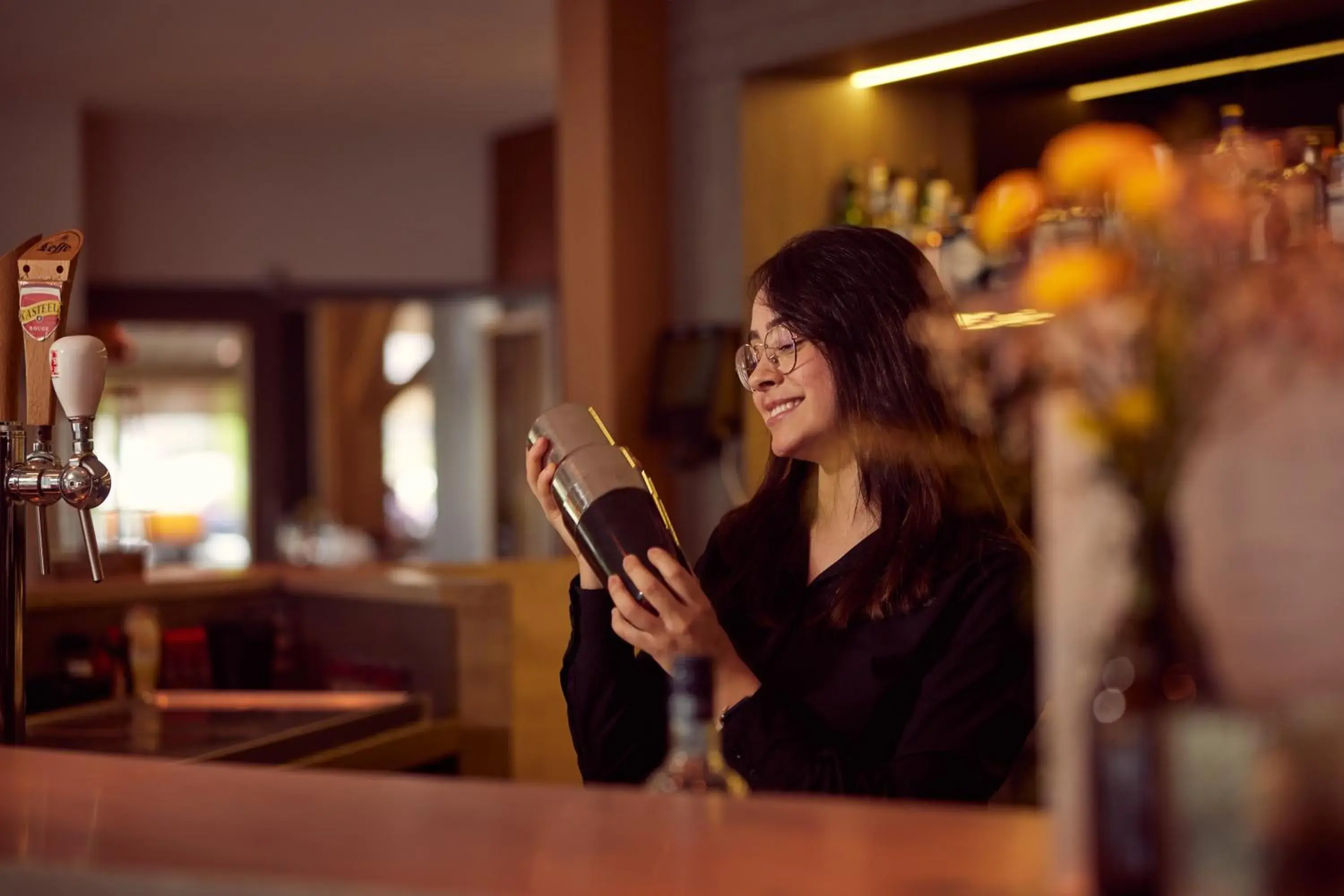 Lounge or bar in Van der Valk Hotel Dennenhof