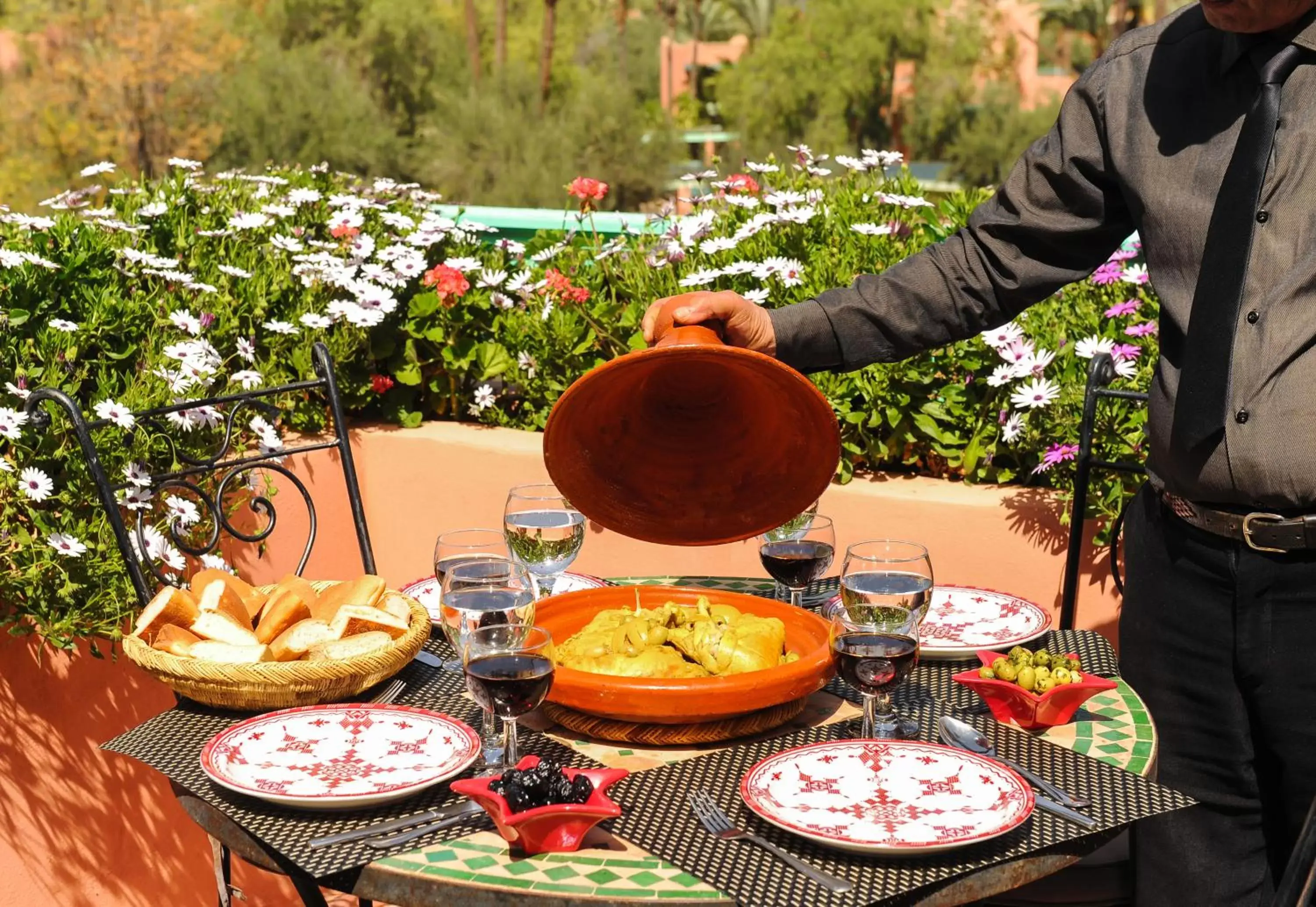 Food and drinks in In Club Palmeraie Resorts