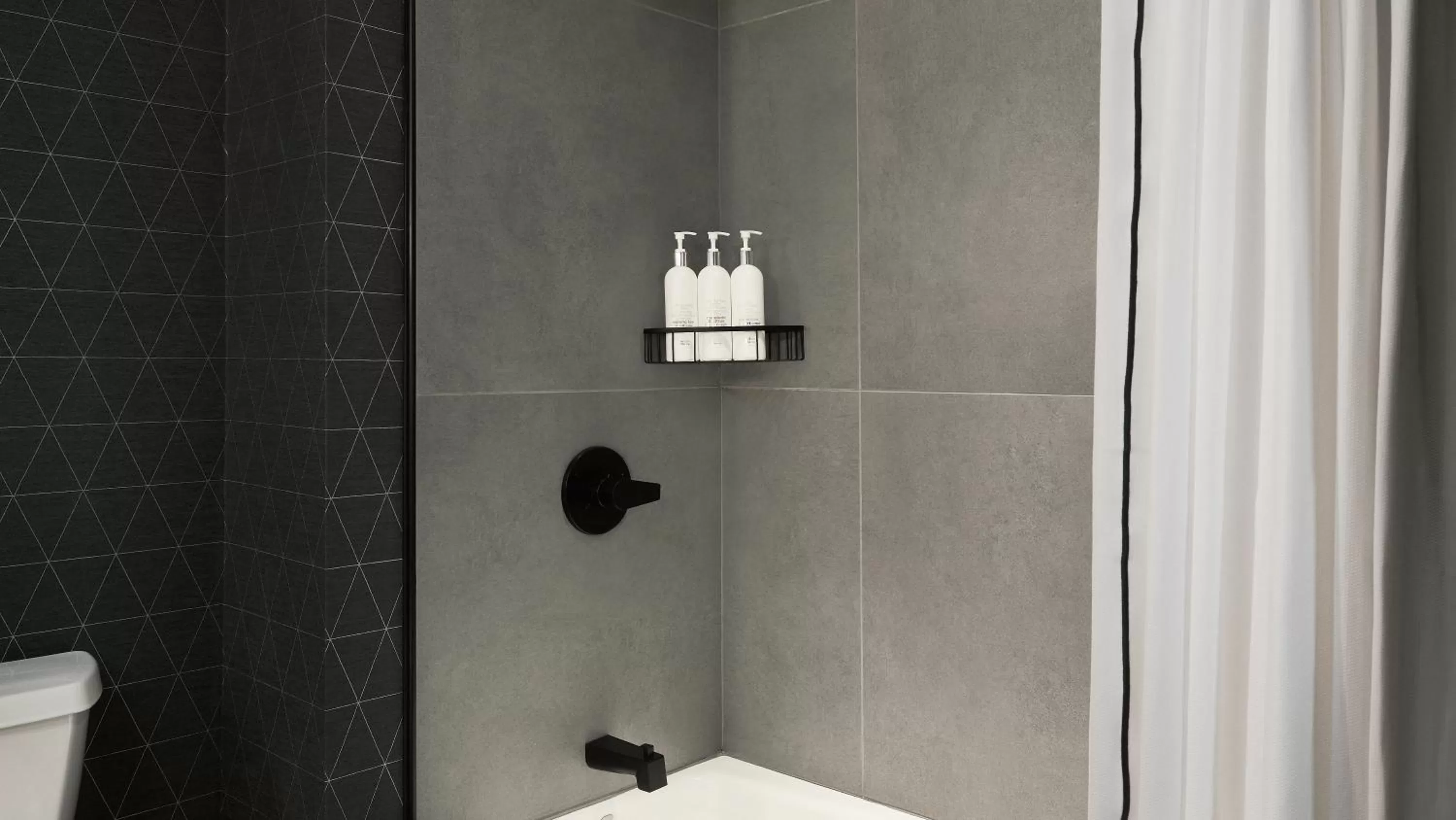 Bathroom in Kimpton Marlowe by IHG