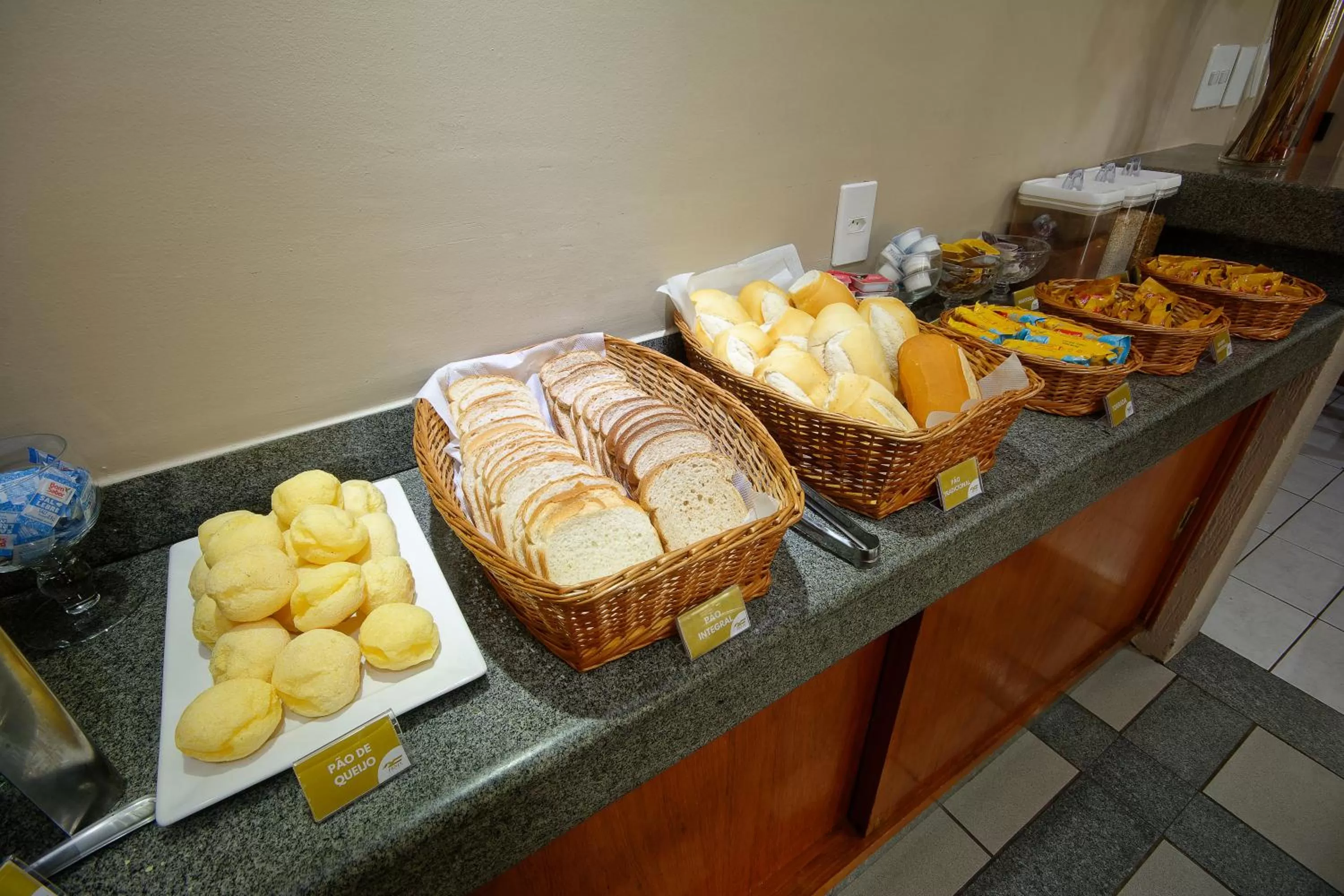Breakfast in Fênix Hotel Limeira