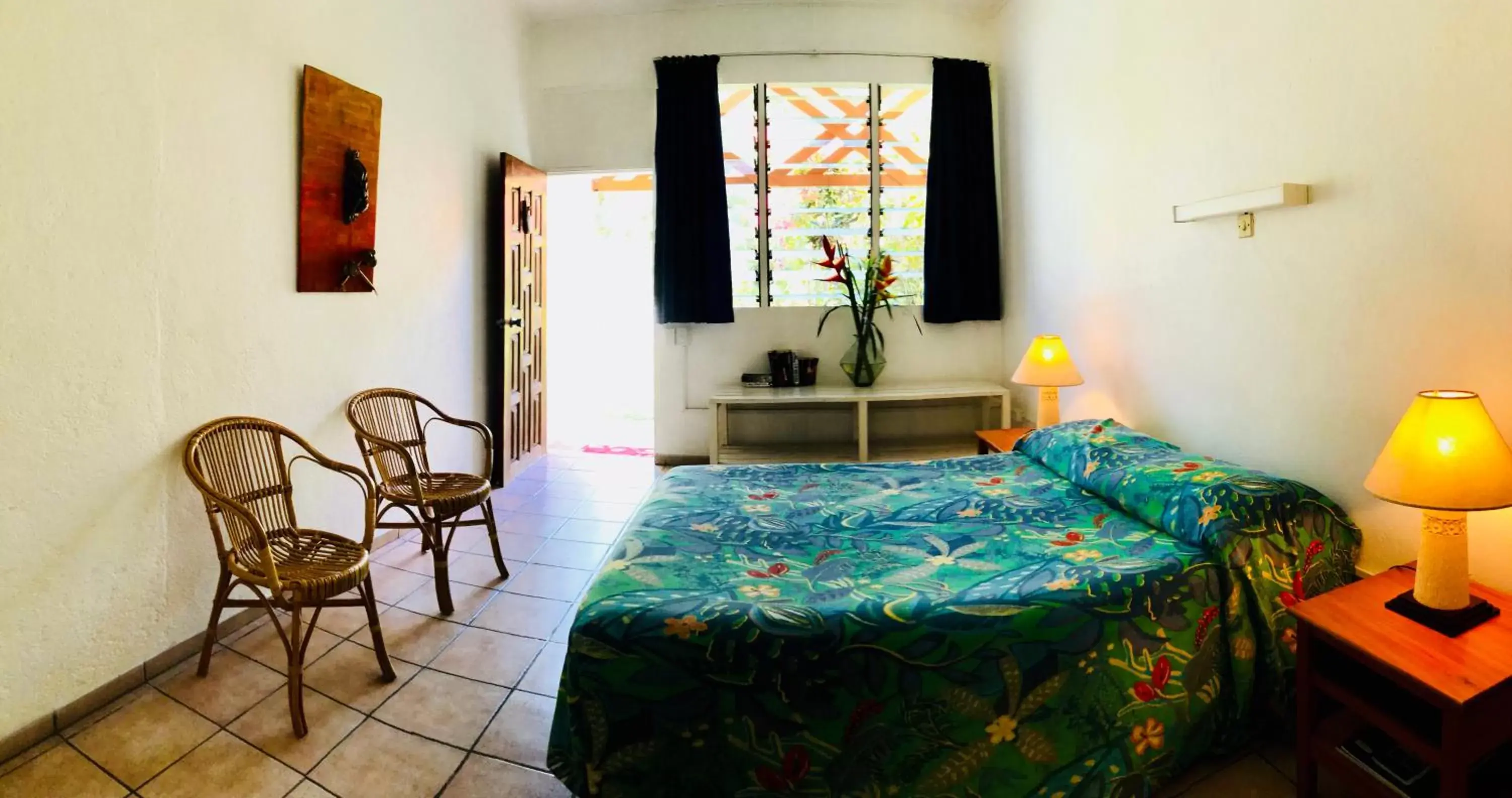 Garden Room with Fan - single occupancy in Hotel Santo Vanuatu Garden Room with Fan - single occupancy in Hotel Santo Vanuatu