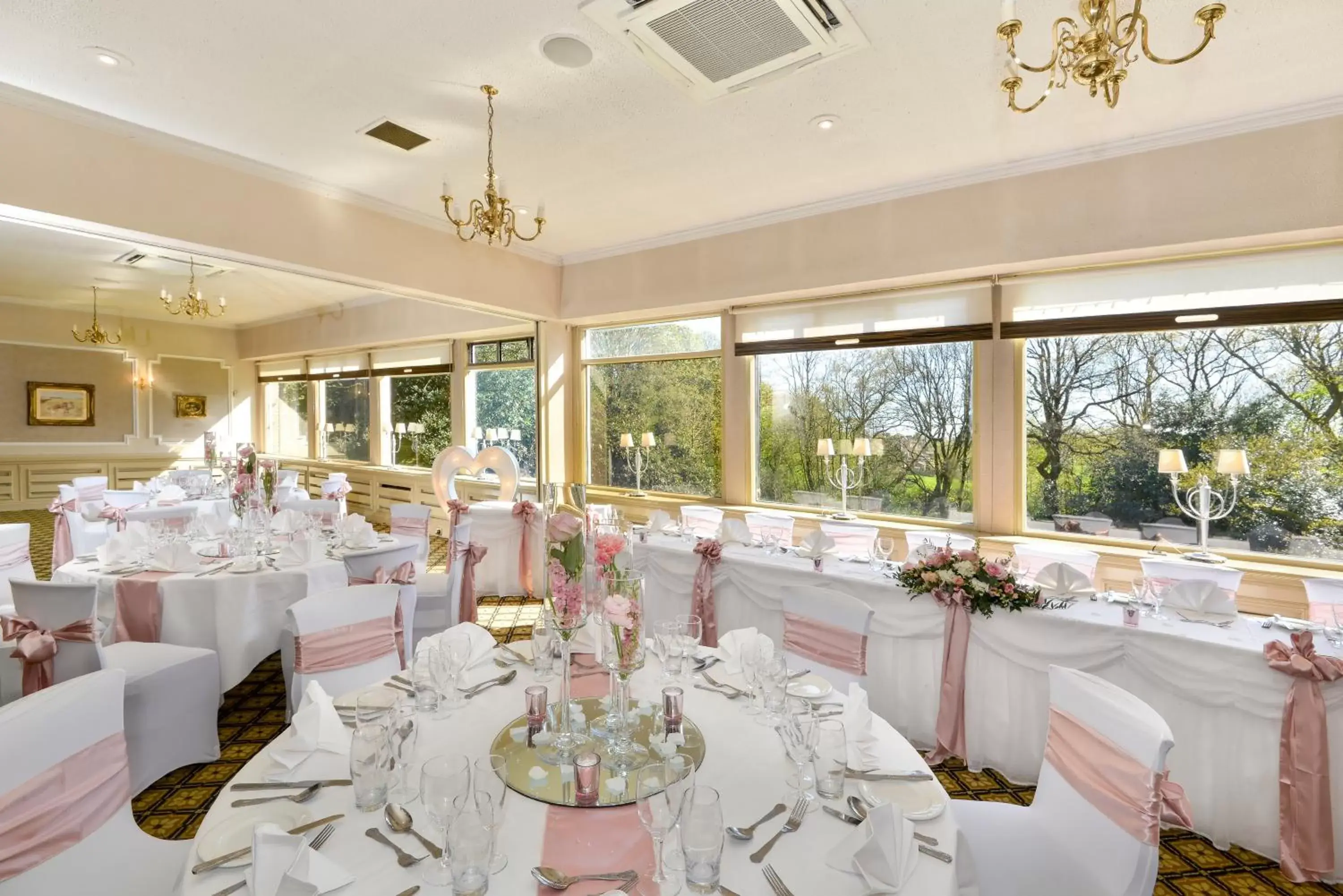 Banquet/Function facilities, Restaurant/Places to Eat in Mercure Manchester Norton Grange Hotel & Spa