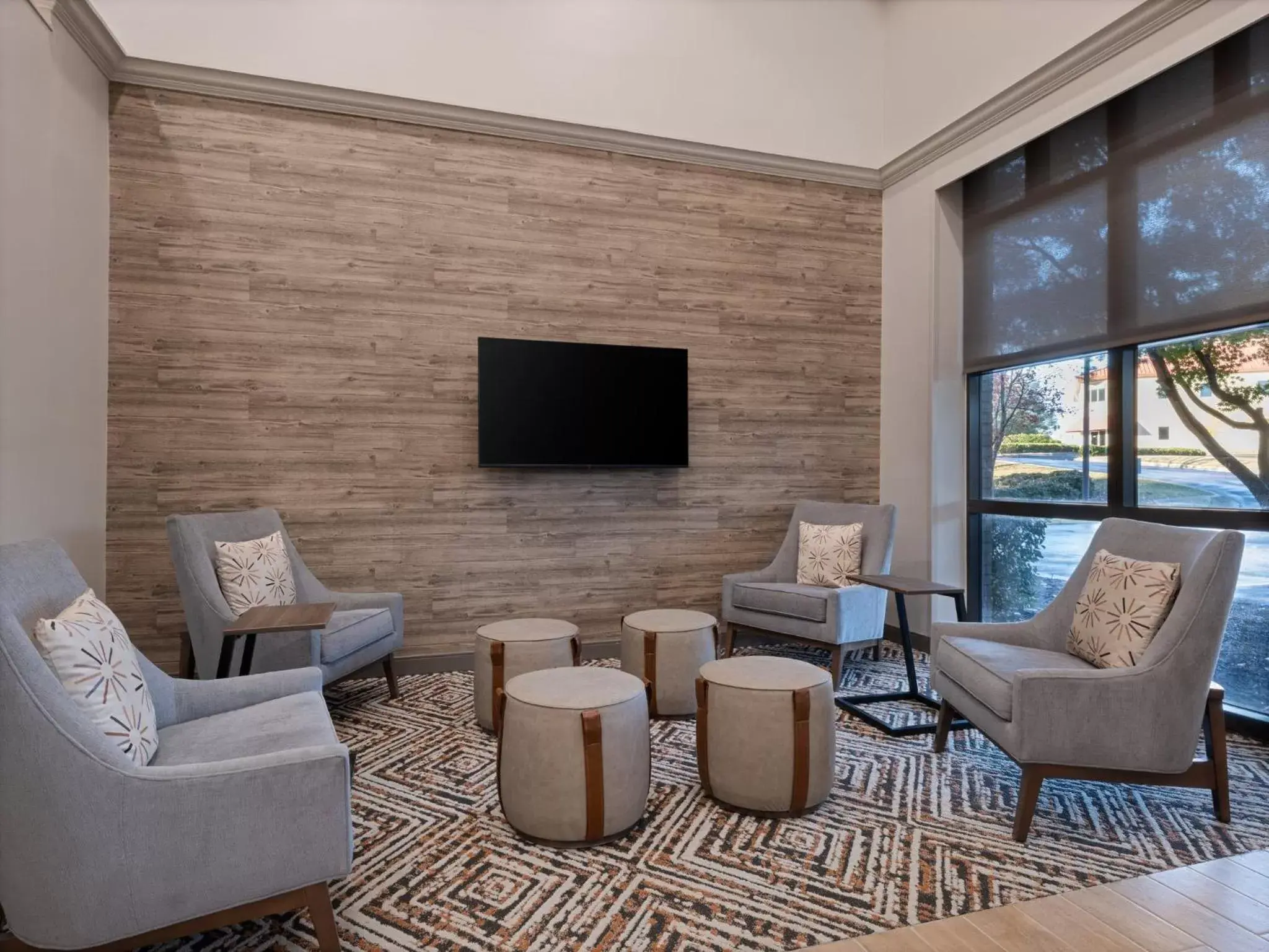 Property building in Candlewood Suites - Birmingham - Inverness by IHG Property building in Candlewood Suites - Birmingham - Inverness by IHG