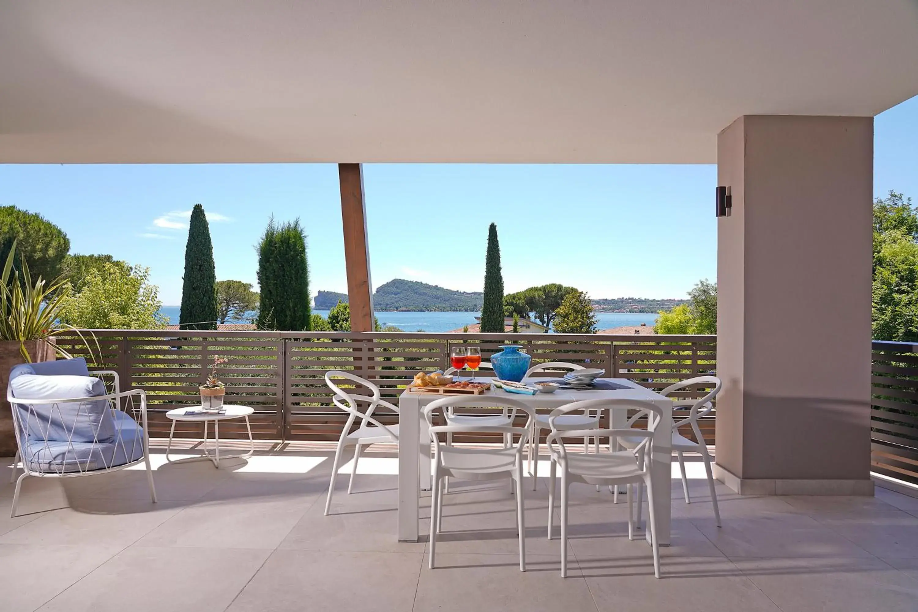 Dining area in Lamasu RioVerde - Lago di Garda