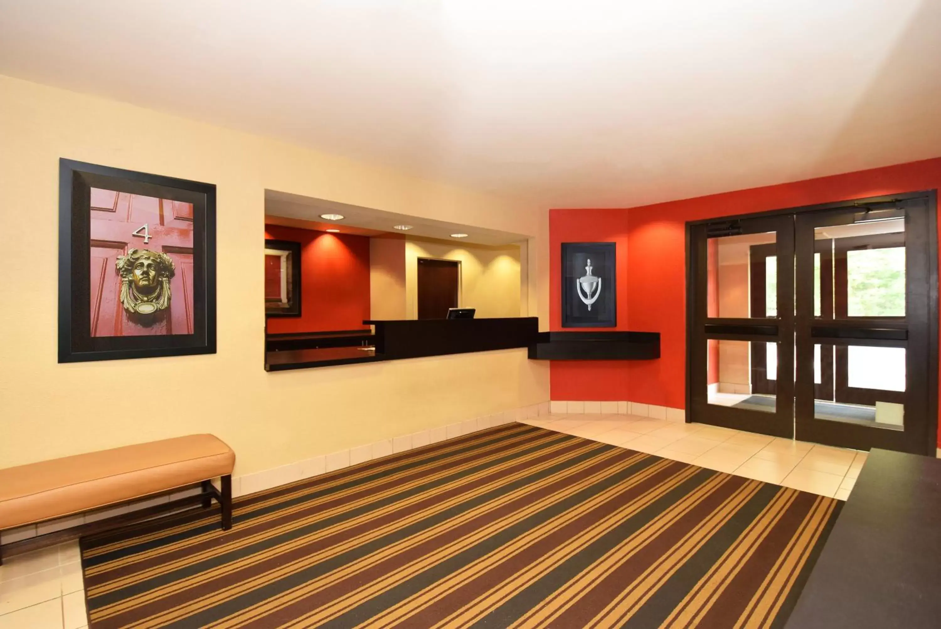 Lobby or reception, Bed in Extended Stay America Suites - Indianapolis - Castleton Lobby or reception, Bed in Extended Stay America Suites - Indianapolis - Castleton