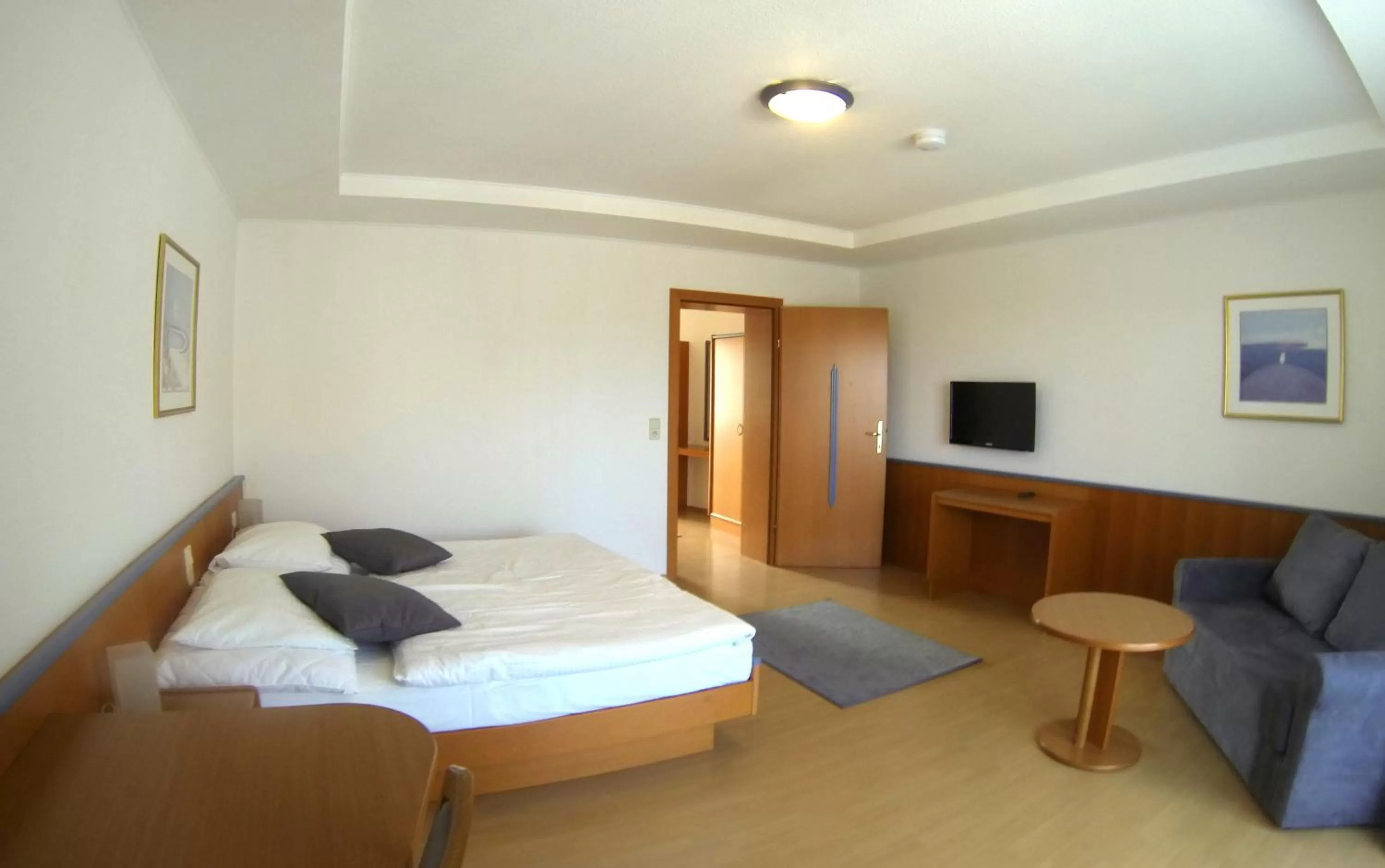 Photo of the whole room in Sporthotel Podersdorf