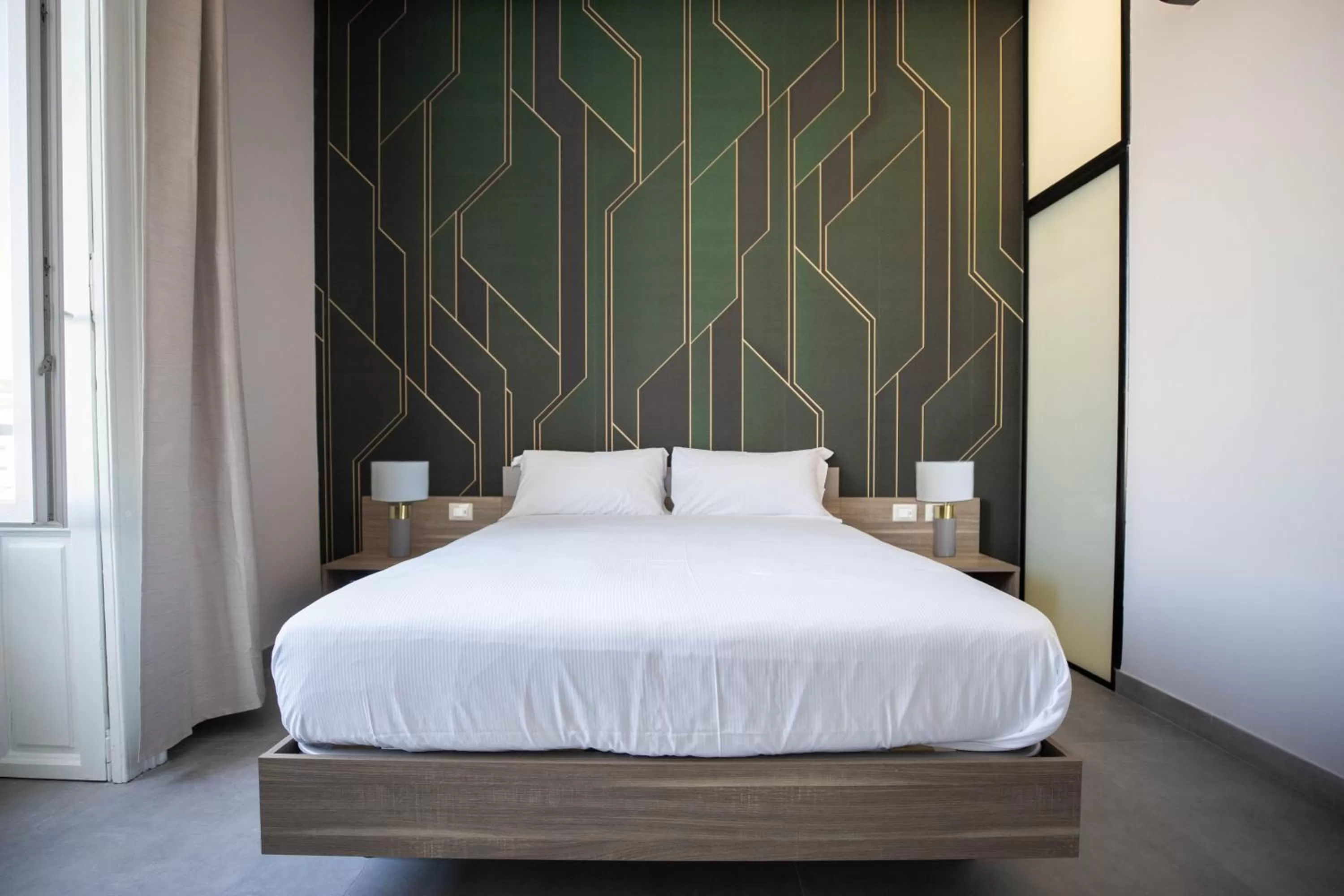 Bed in L'élégant BOUTIQUE ROOMS NAPLES