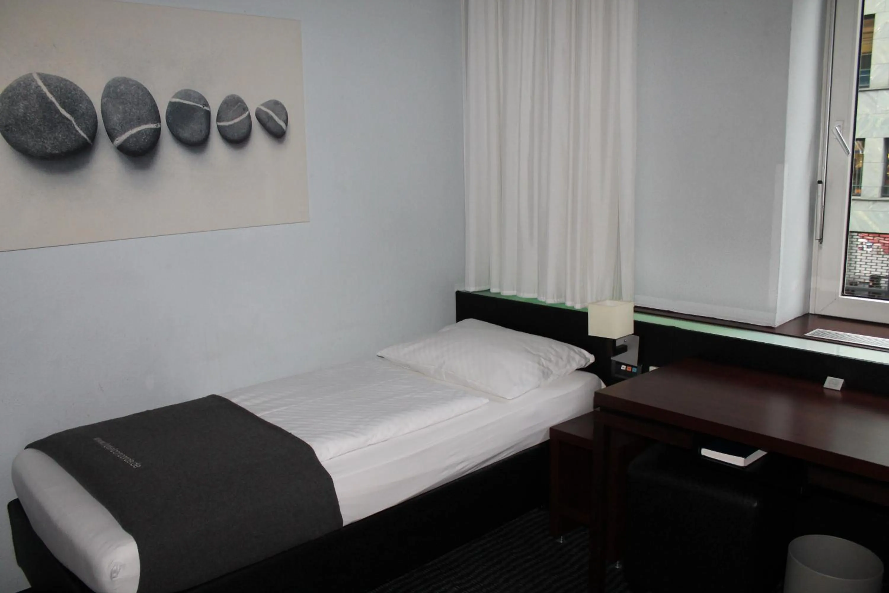 Bed in Hotel Concorde