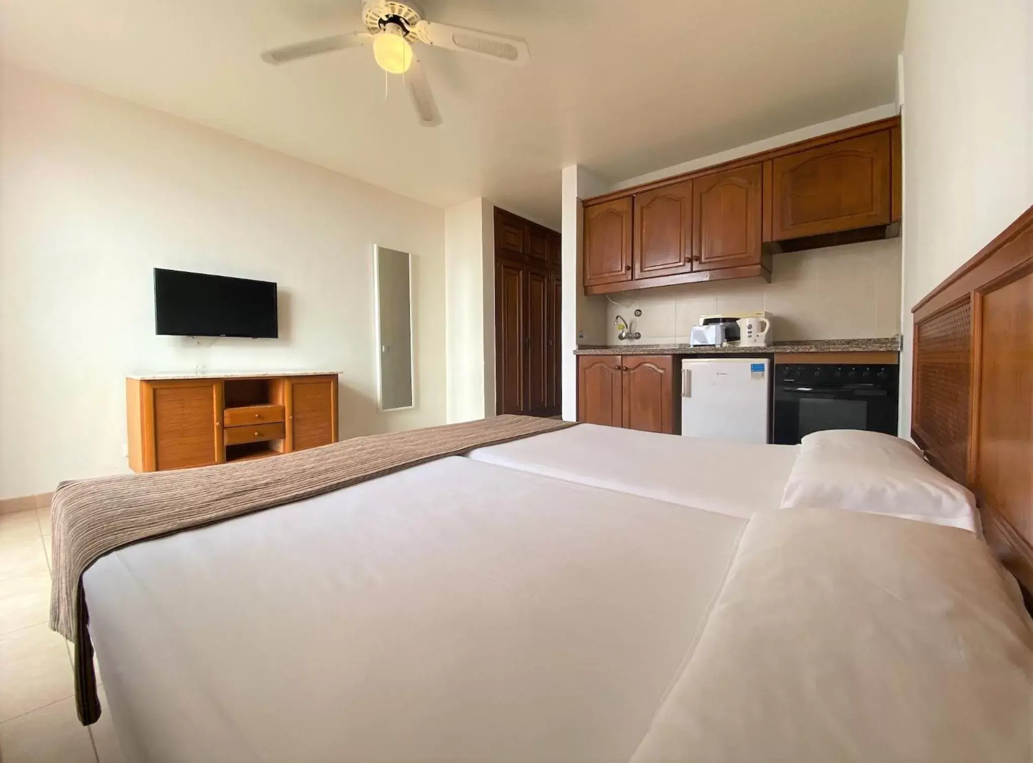 Living room, Bed in Laguna Park 2 Living room, Bed in Laguna Park 2