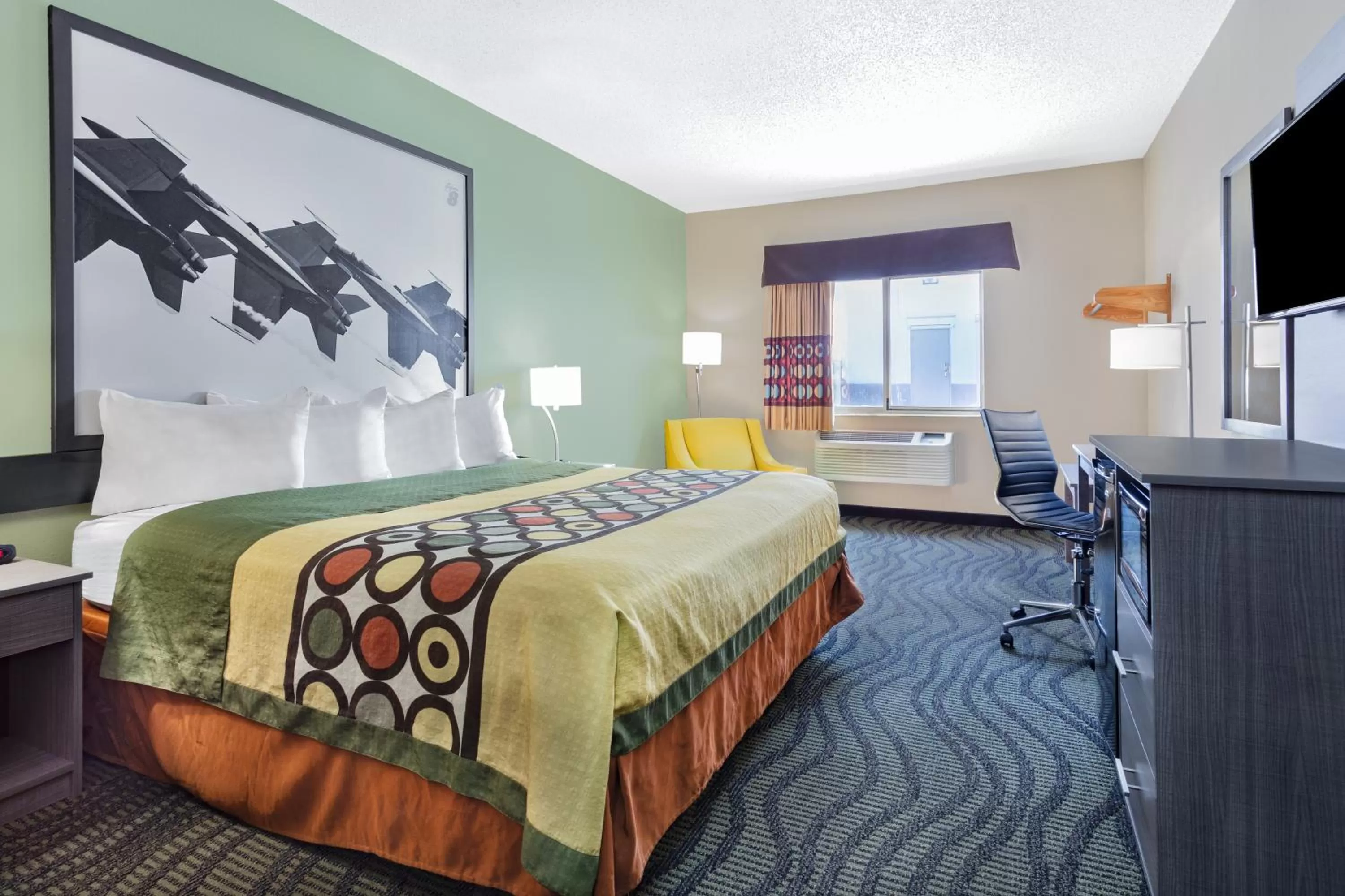 Bed in Super 8 by Wyndham Kokomo