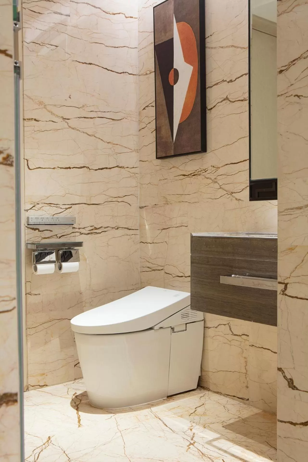 Toilet in Conrad Tianjin