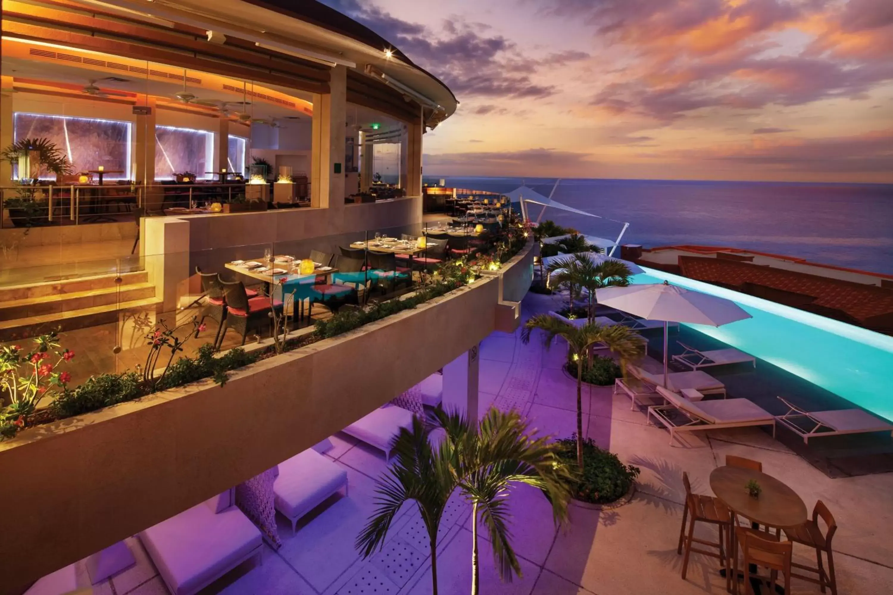 Restaurant/places to eat, Pool View in The Westin Los Cabos Resort Villas