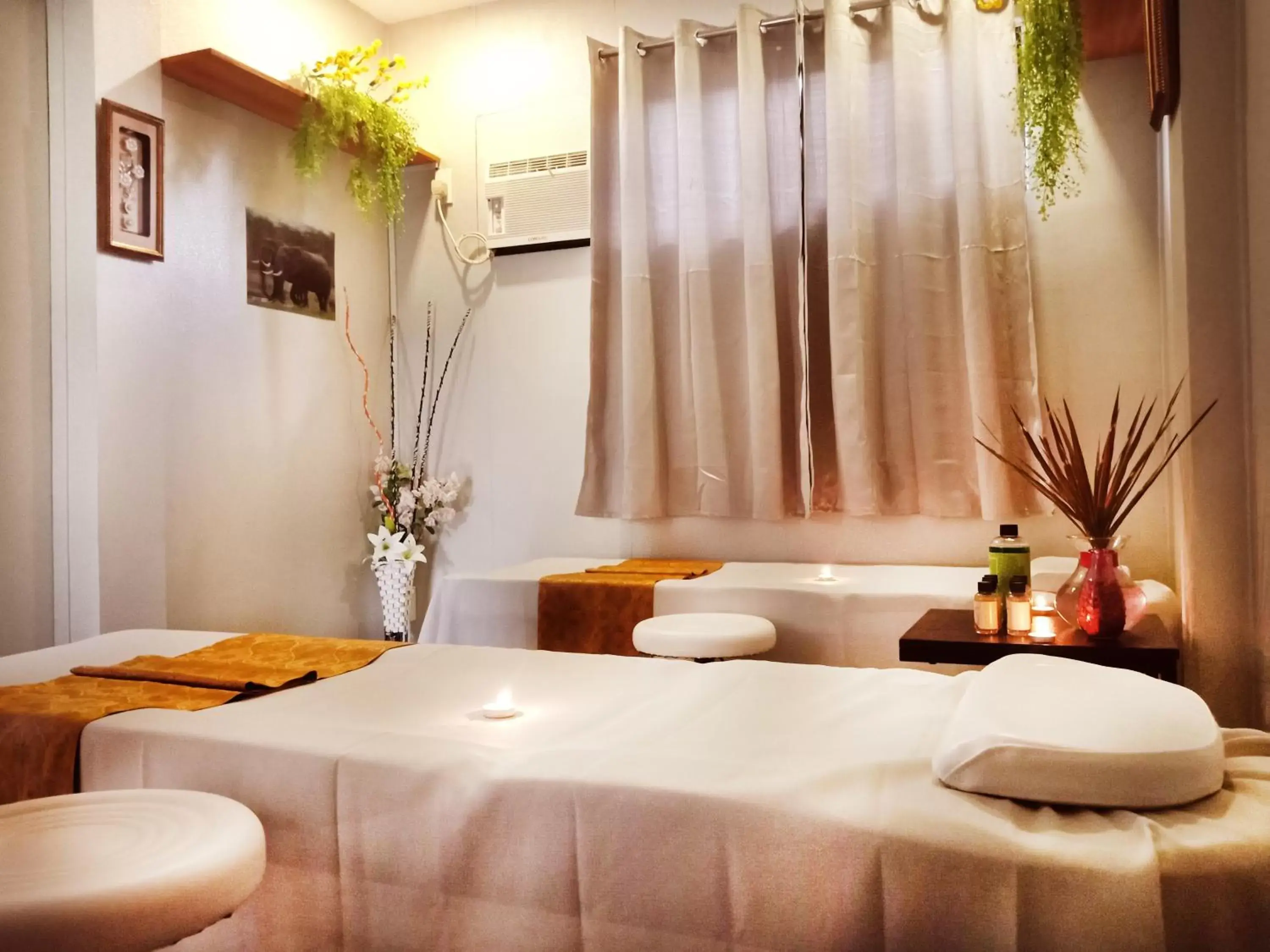 Massage in Aerostop Hotel and Restaurant