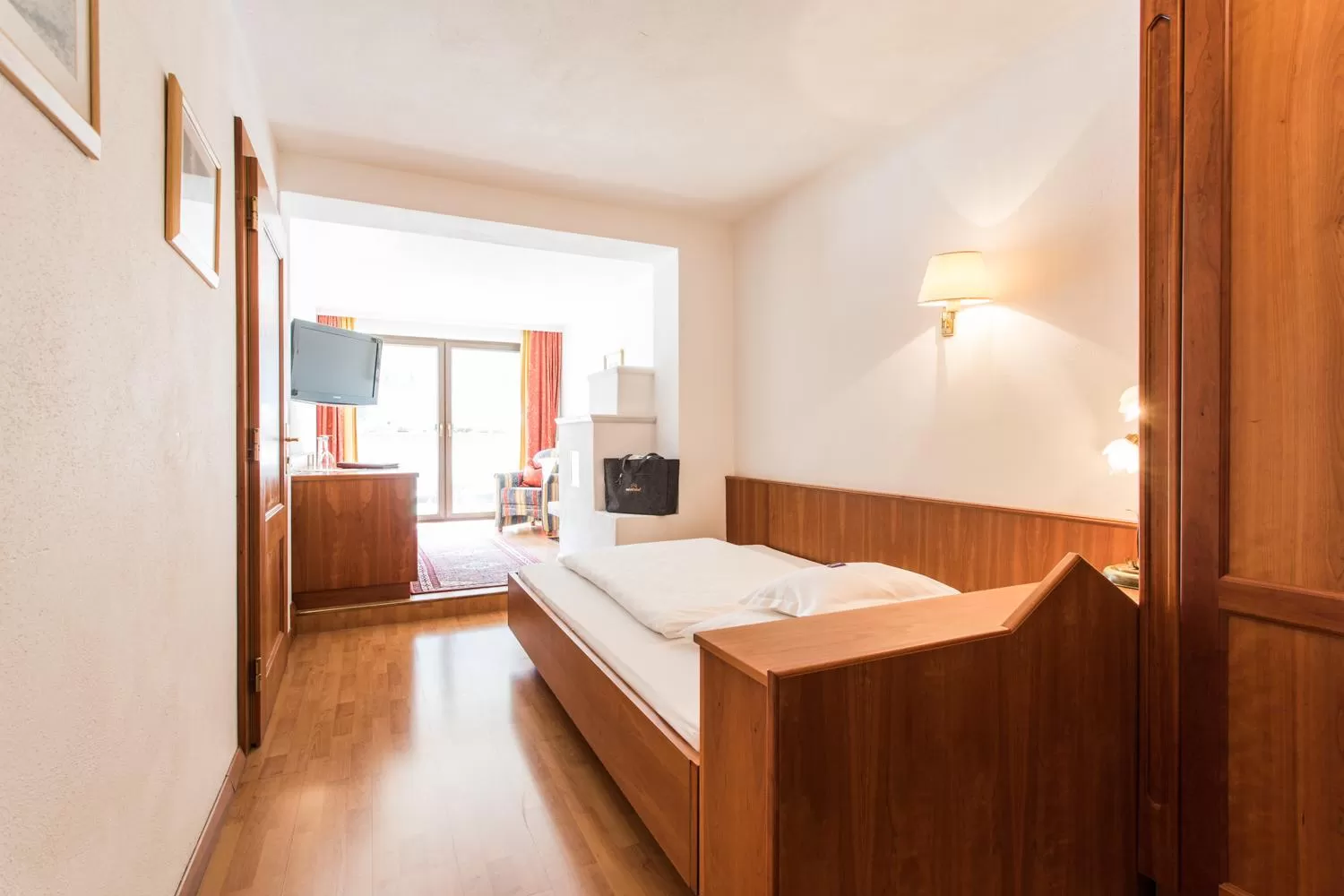 Photo of the whole room, Bed in Wellnesshotel Mein Almhof Superior