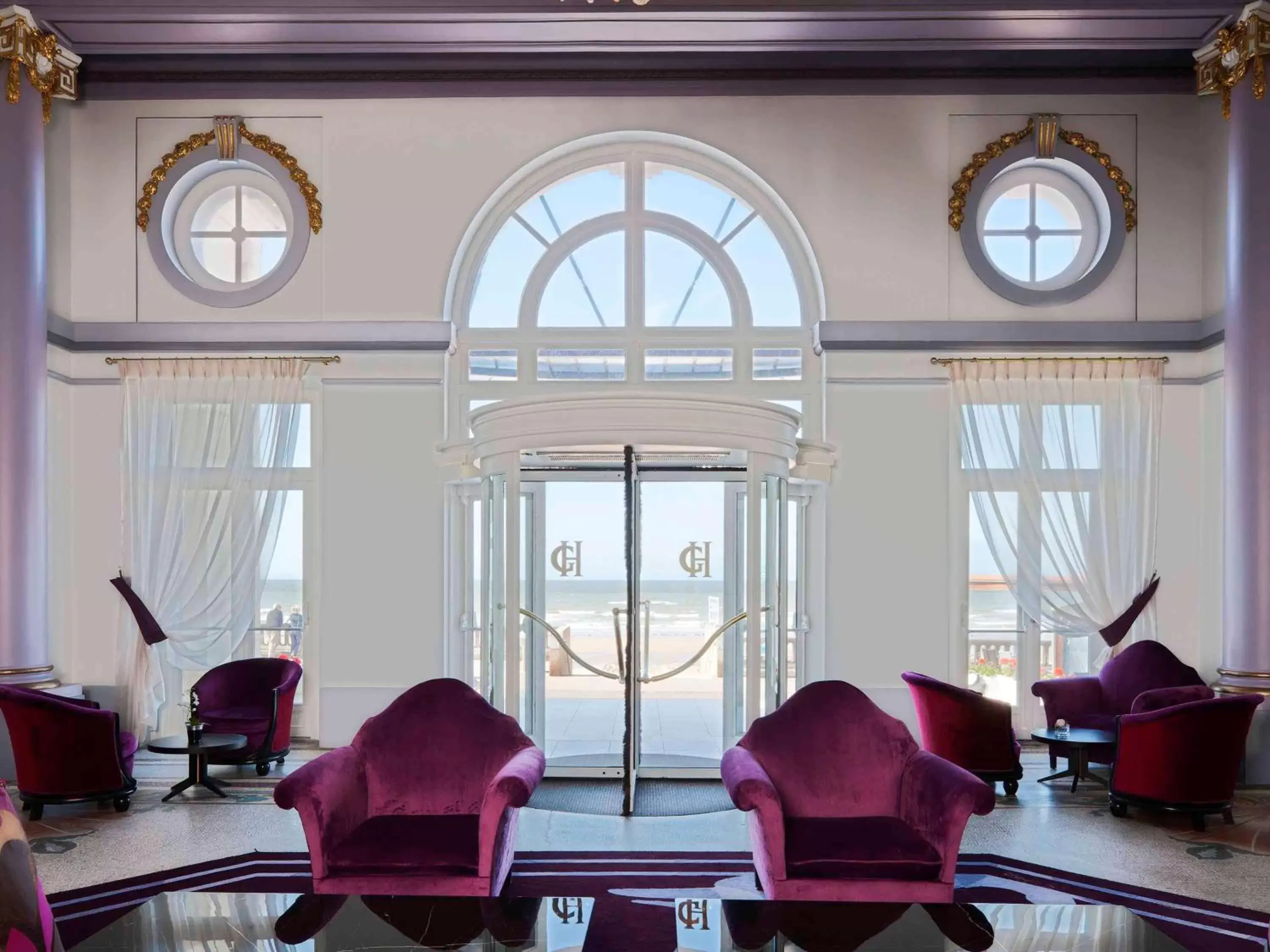 Lobby or reception, Seating Area in Le Grand Hotel de Cabourg - MGallery Hotel Collection