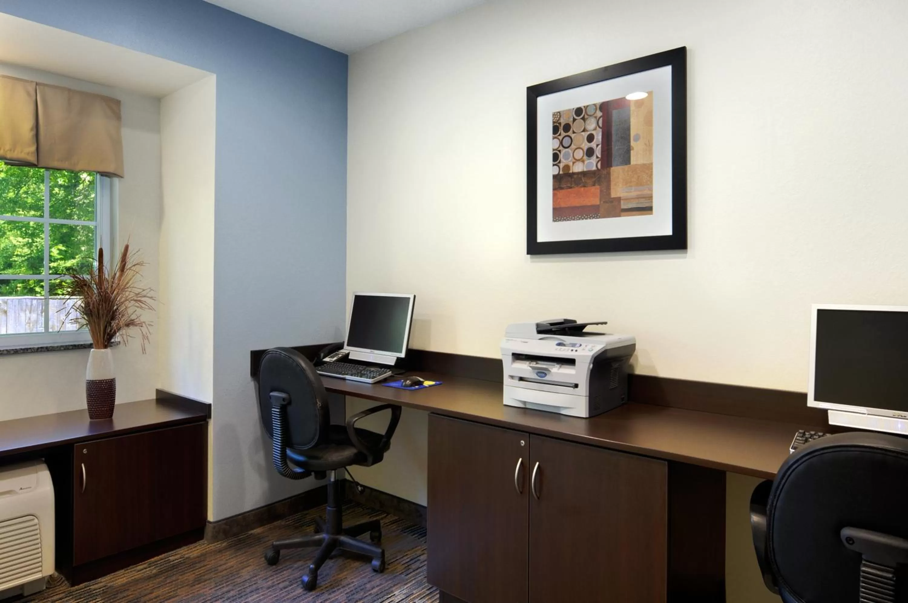 Business facilities in Microtel Inn & Suites Bath