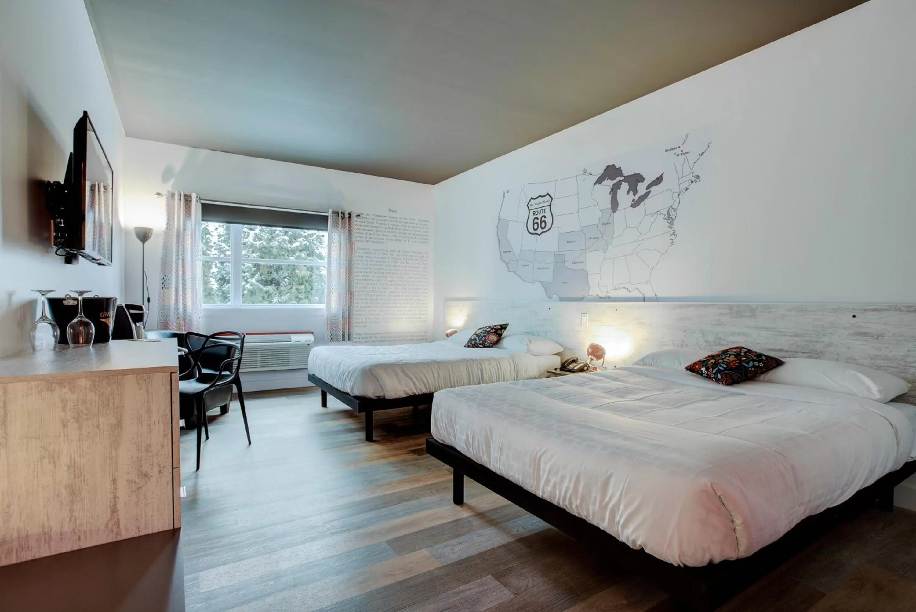 Bed in Hotel Historique et Manoir Route 66