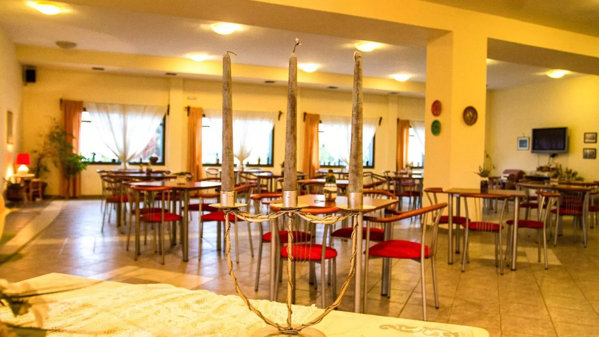 Meeting/conference room, Restaurant/Places to Eat in Hotel Alos