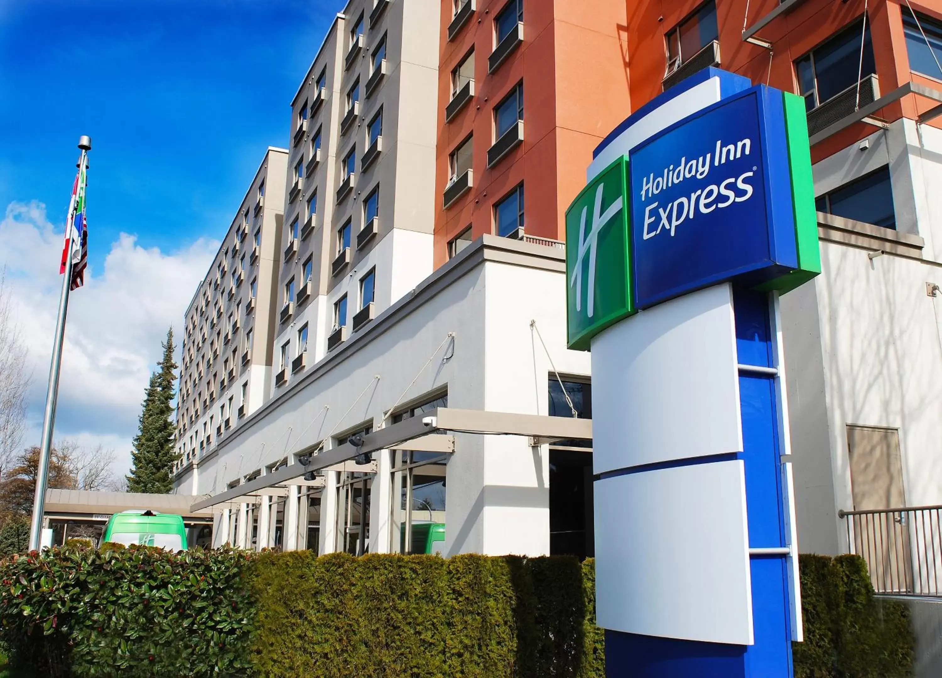 Property Building in Holiday Inn Express Vancouver Airport-Richmond, an IHG Hotel