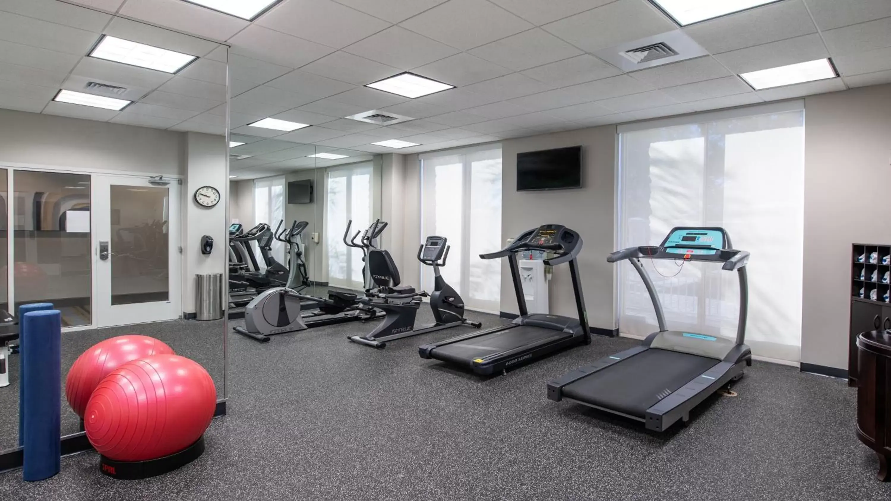 Fitness centre/facilities, Fitness Center/Facilities in Holiday Inn Hotel & Suites - Orange Park - Wells Rd.