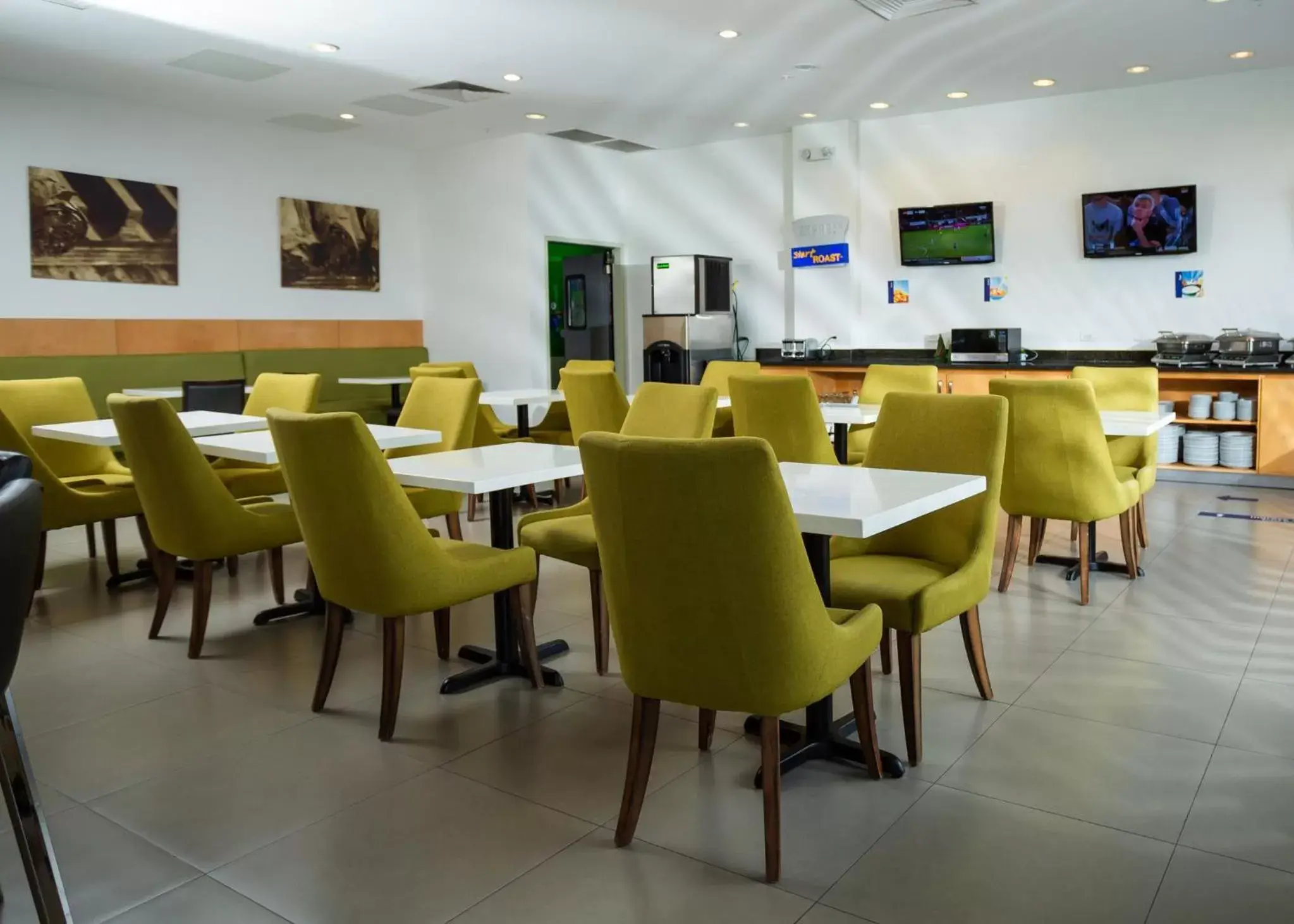 Breakfast, Restaurant/Places to Eat in Holiday Inn Express Managua, an IHG Hotel