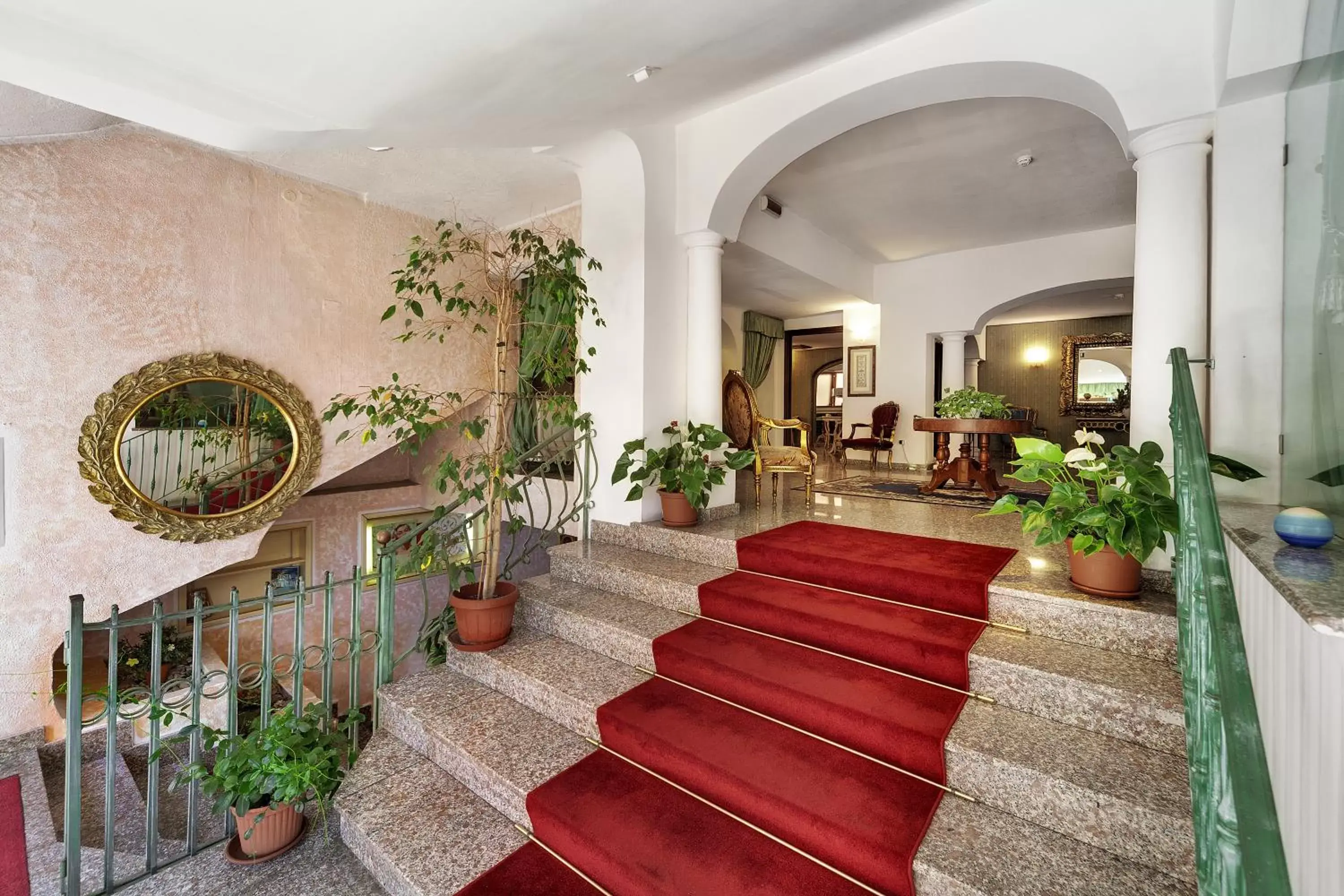 Facade/entrance in Colonna Palace Hotel Mediterraneo