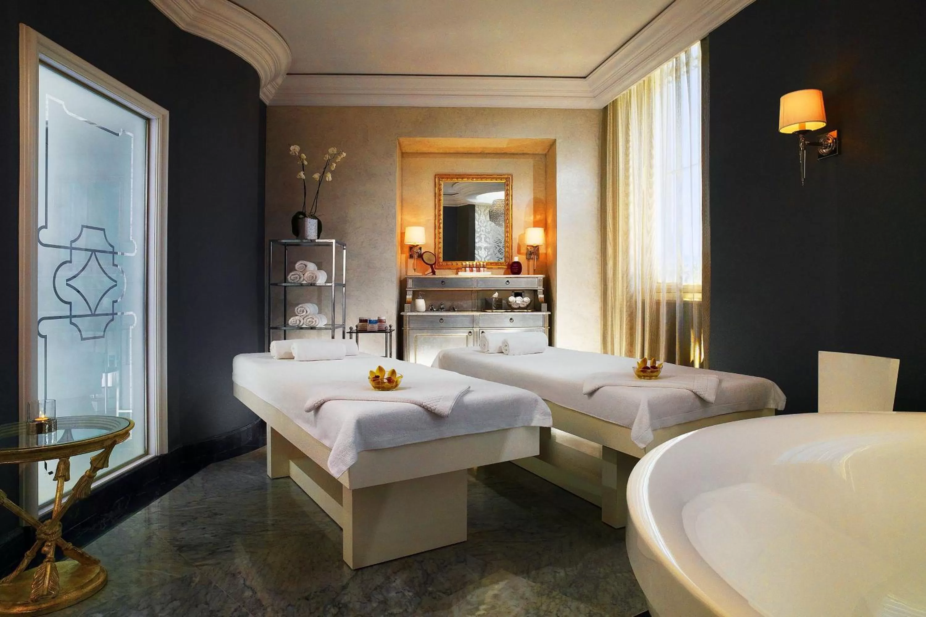 Fitness centre/facilities, Bed in The St. Regis Florence