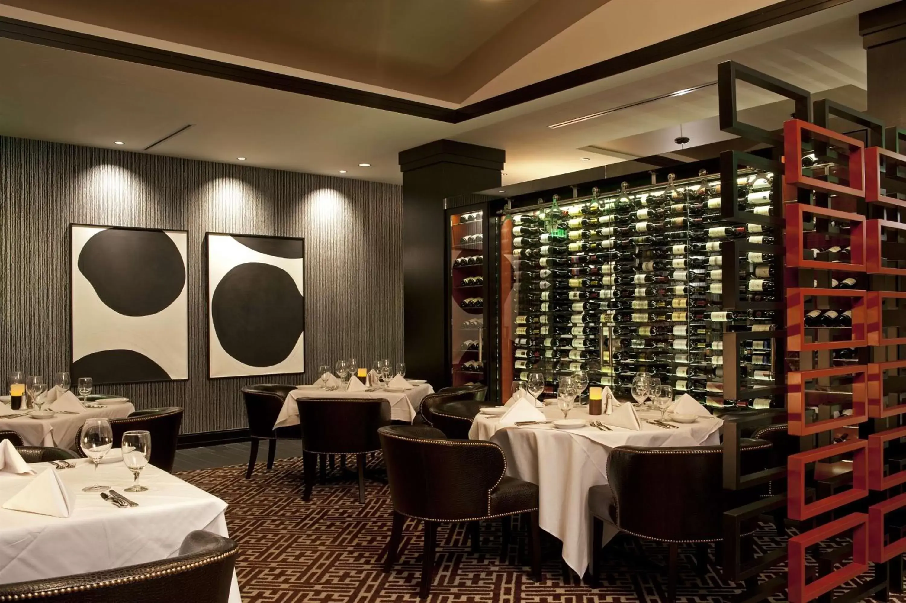 Restaurant/Places to Eat in Amway Grand Plaza Hotel, Curio Collection by Hilton
