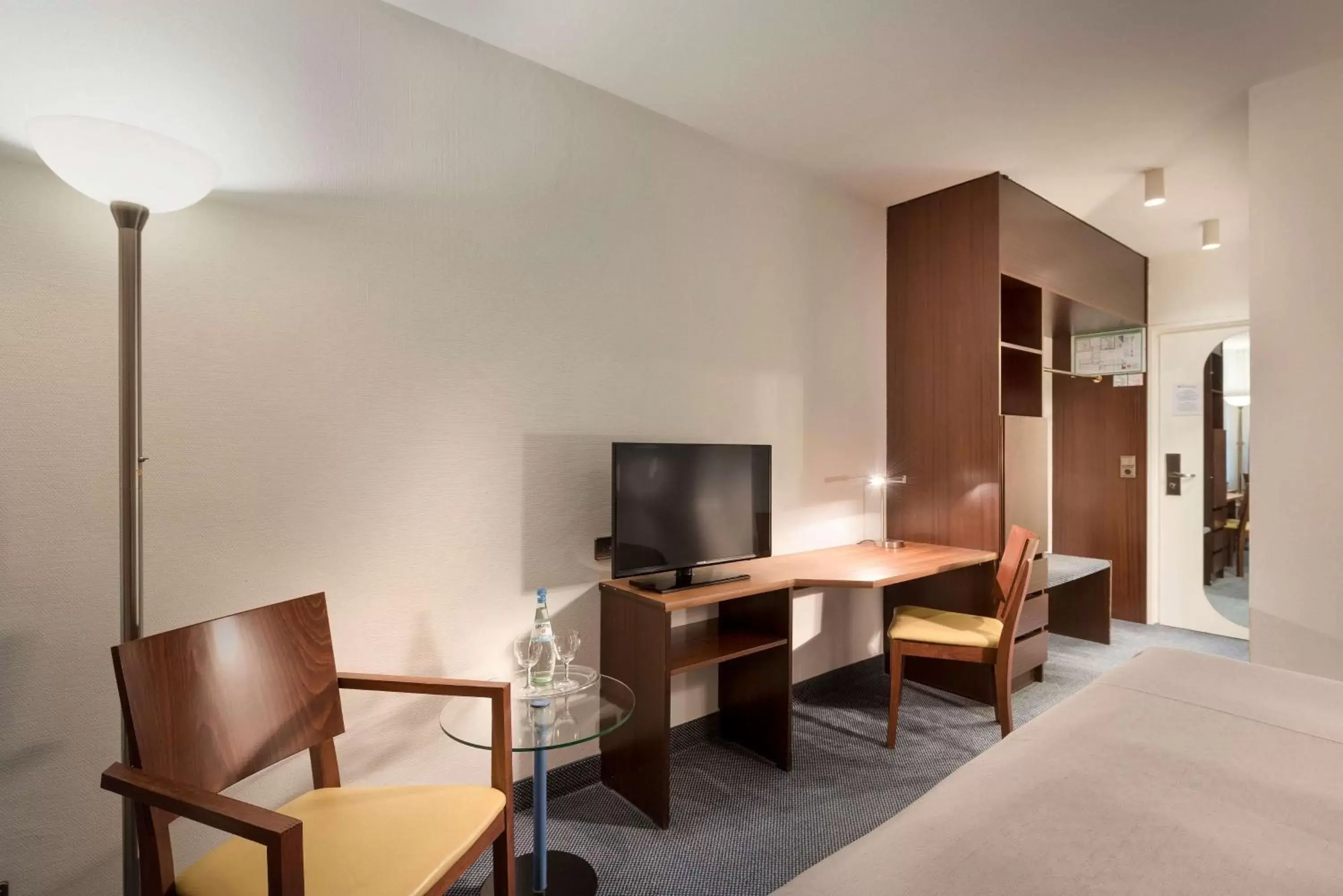 Photo of the whole room, TV/Entertainment Center in Ramada by Wyndham Flensburg