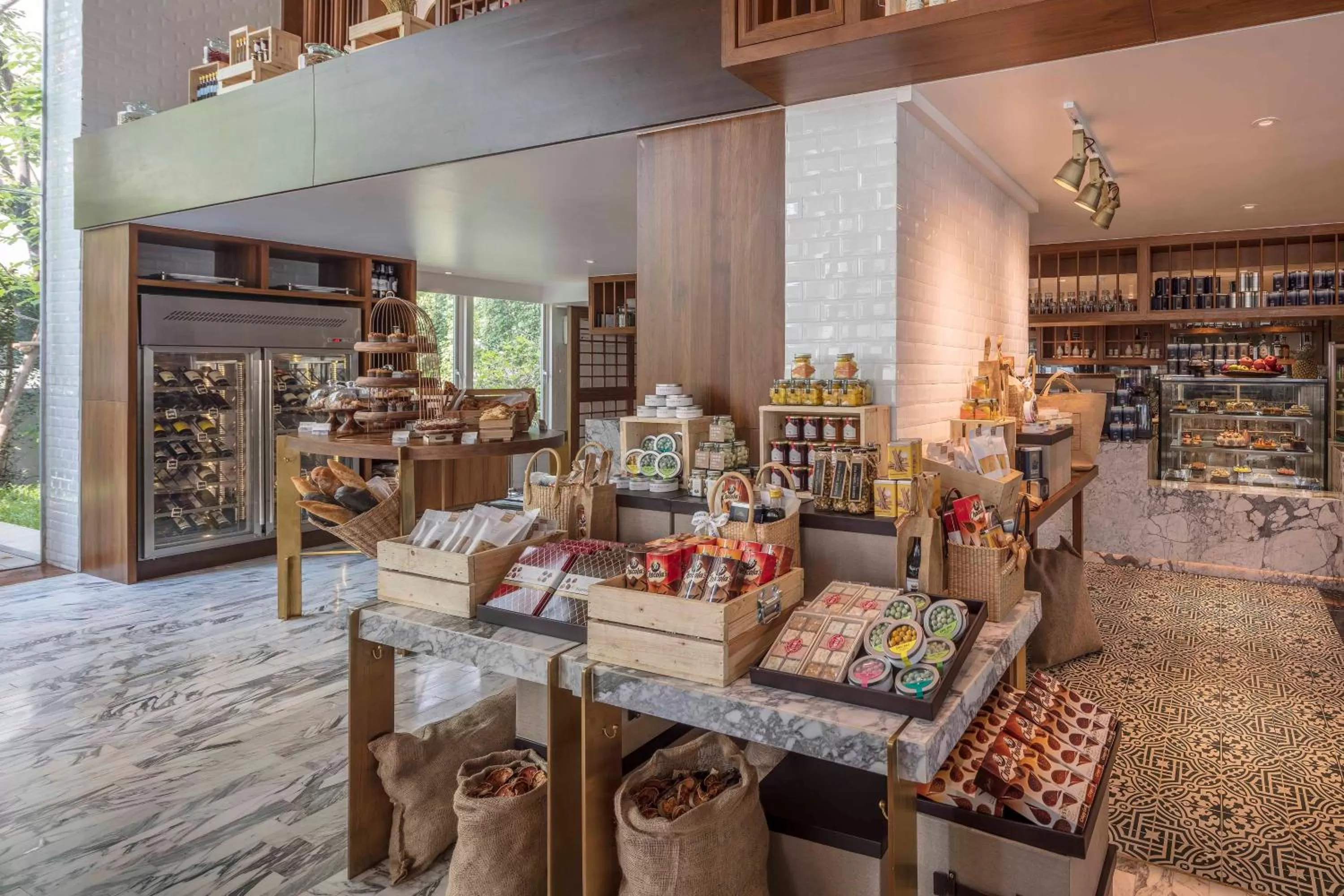 Restaurant/places to eat in 137 Pillars Residences Bangkok