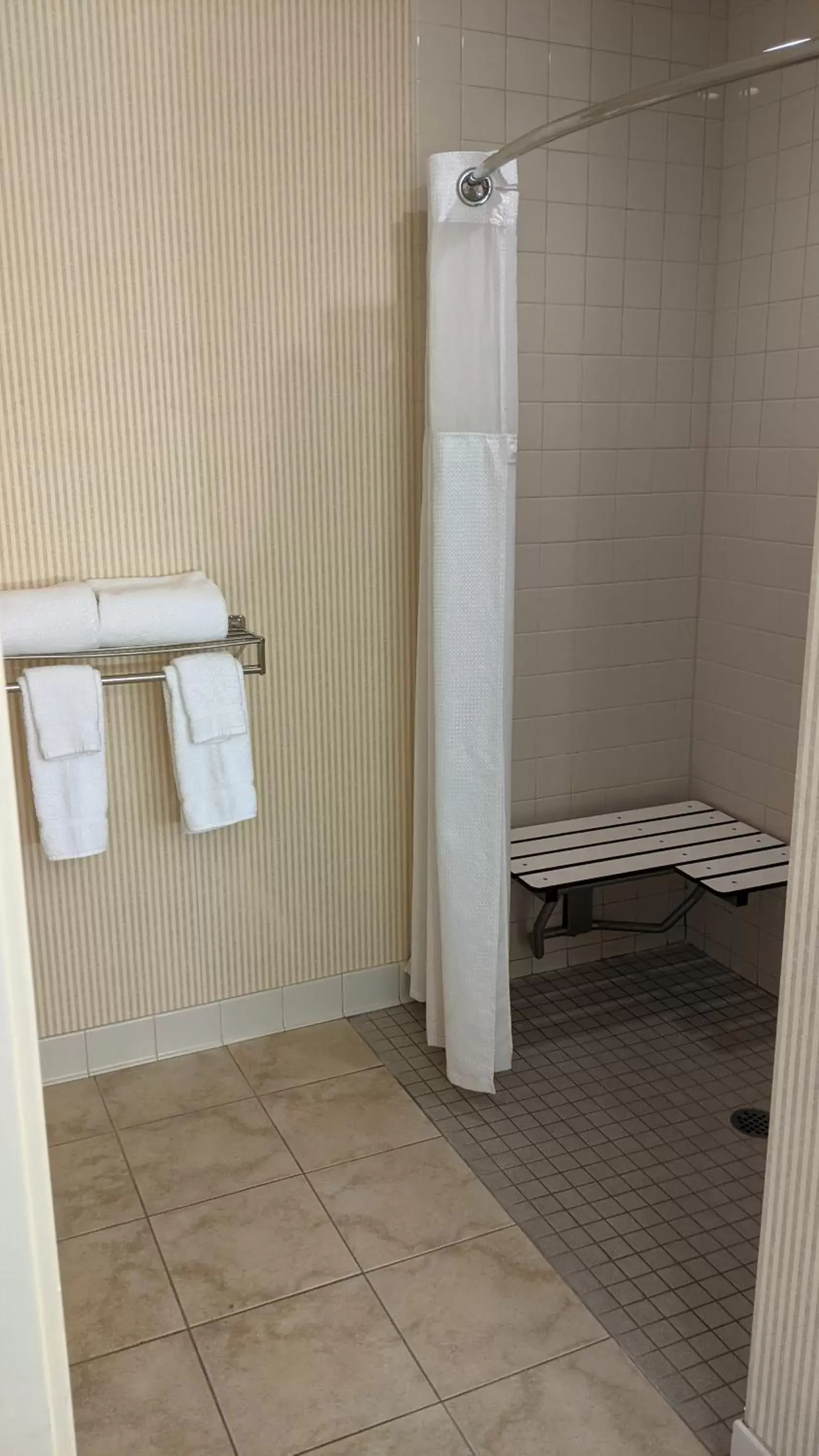 Shower, Bathroom in Olympia Hotel at Capitol Lake