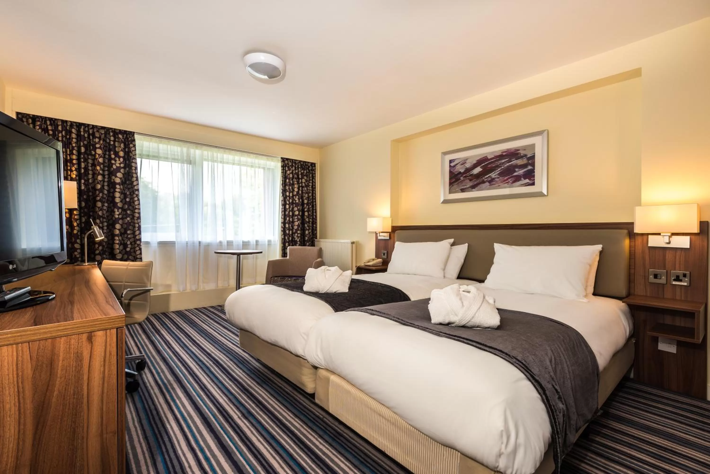Bed in Holiday Inn Chester South by IHG
