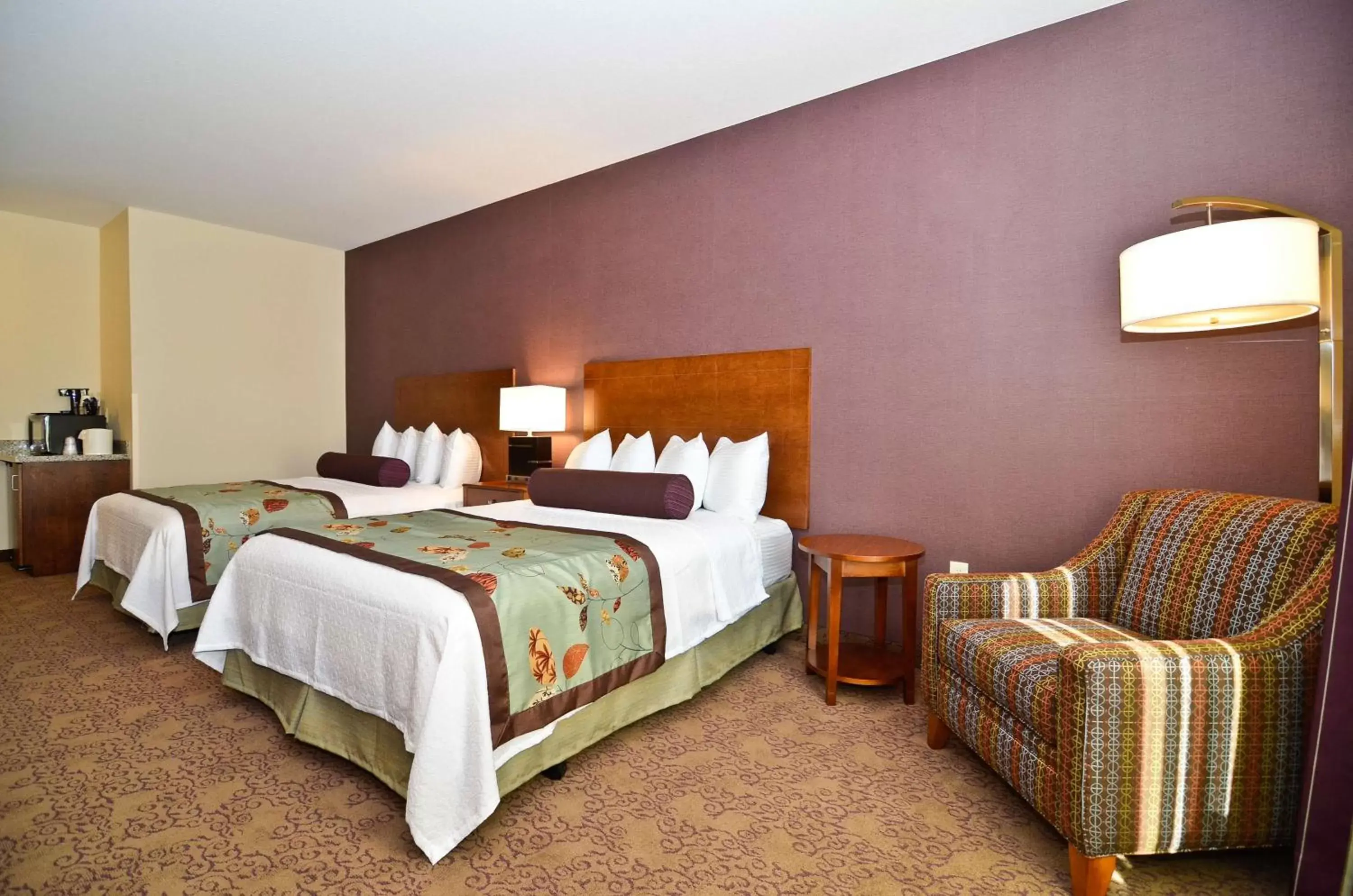 Queen Room with Two Queen Beds - Disability Access/Non-Smoking in Best Western Plus Carousel Inn & Suites Burlington Queen Room with Two Queen Beds - Disability Access/Non-Smoking in Best Western Plus Carousel Inn & Suites Burlington