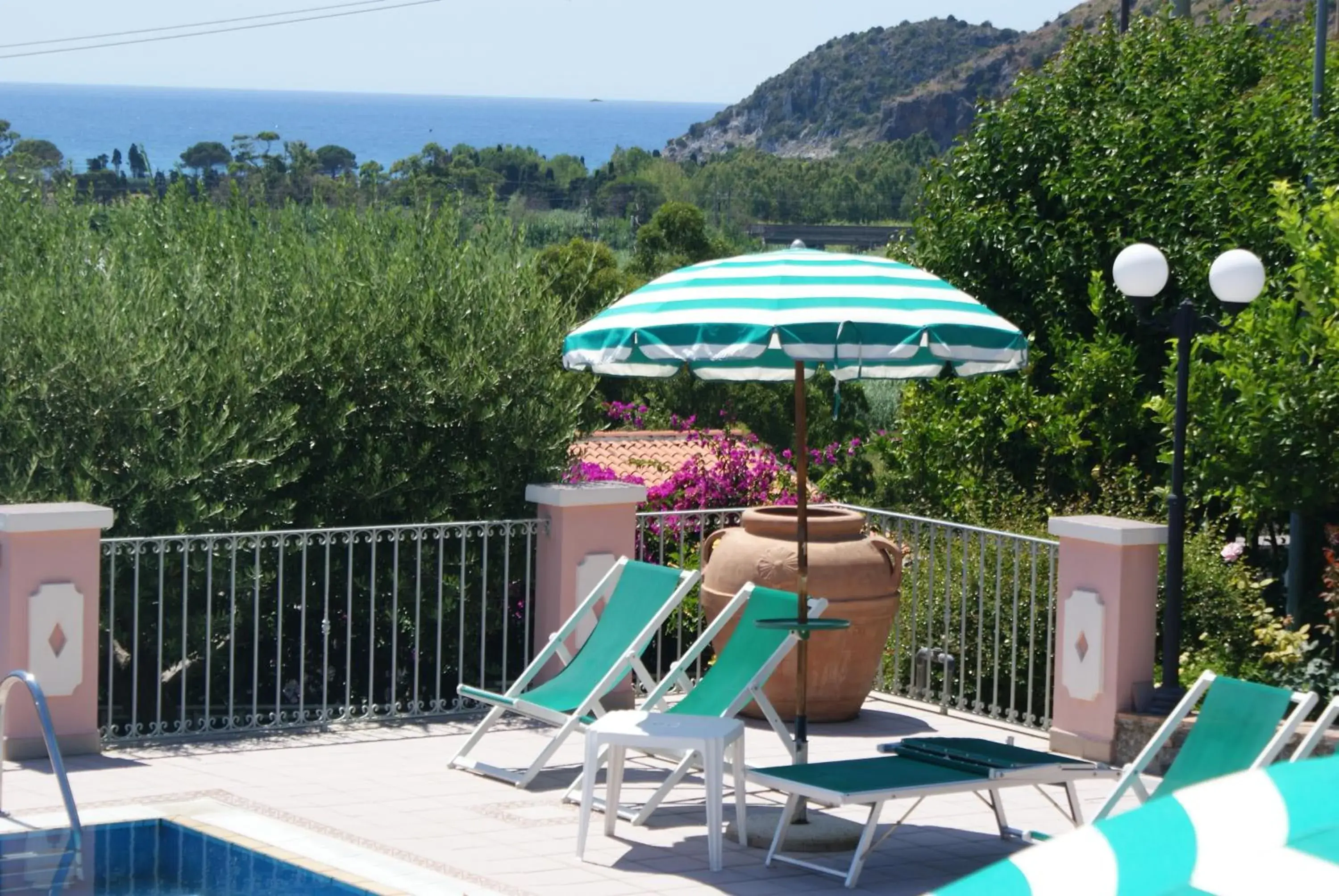 Balcony/Terrace in Hotel Ristorante Borgo La Tana