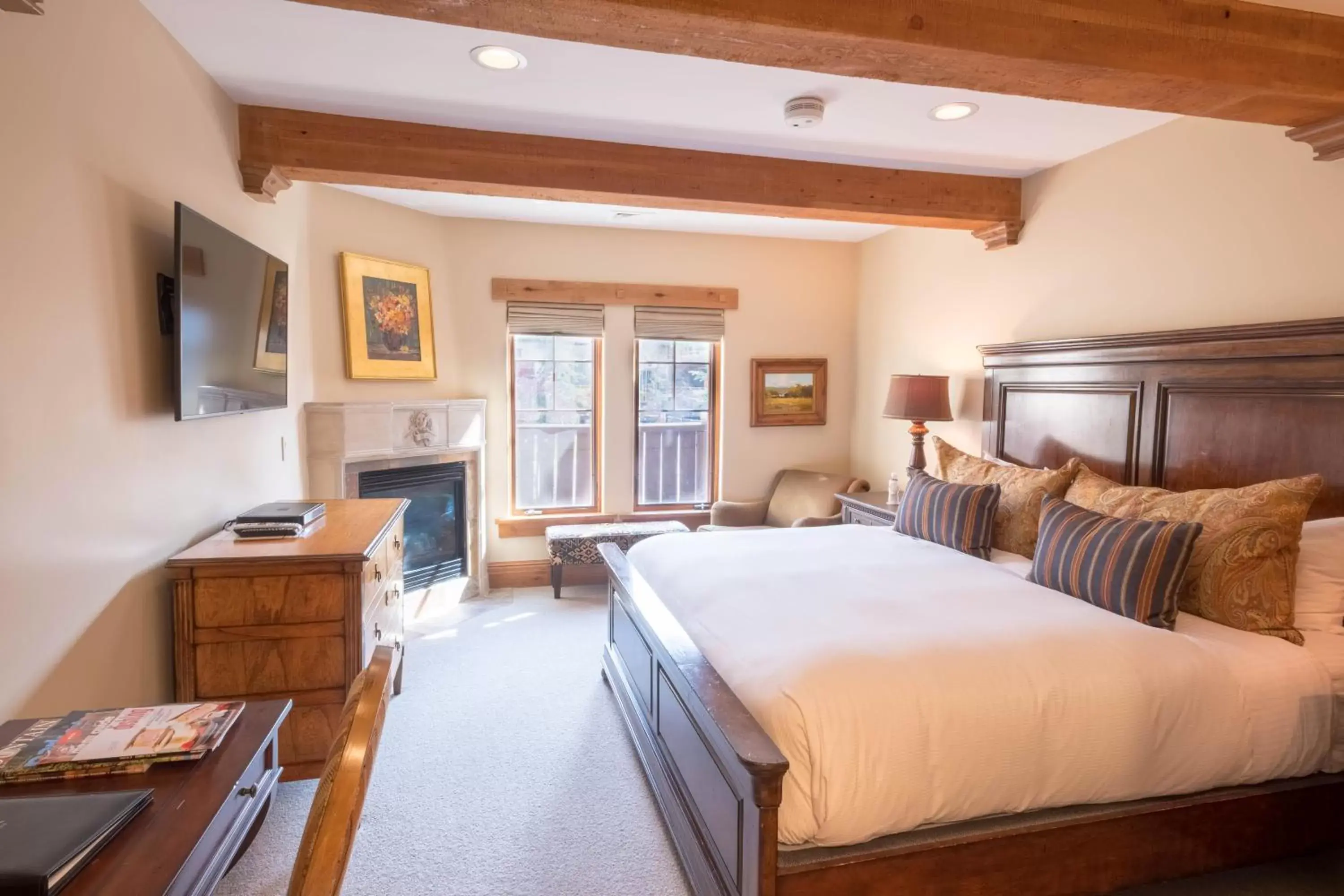 Two Bedroom Suite in The Chateaux Deer Valley Two Bedroom Suite in The Chateaux Deer Valley