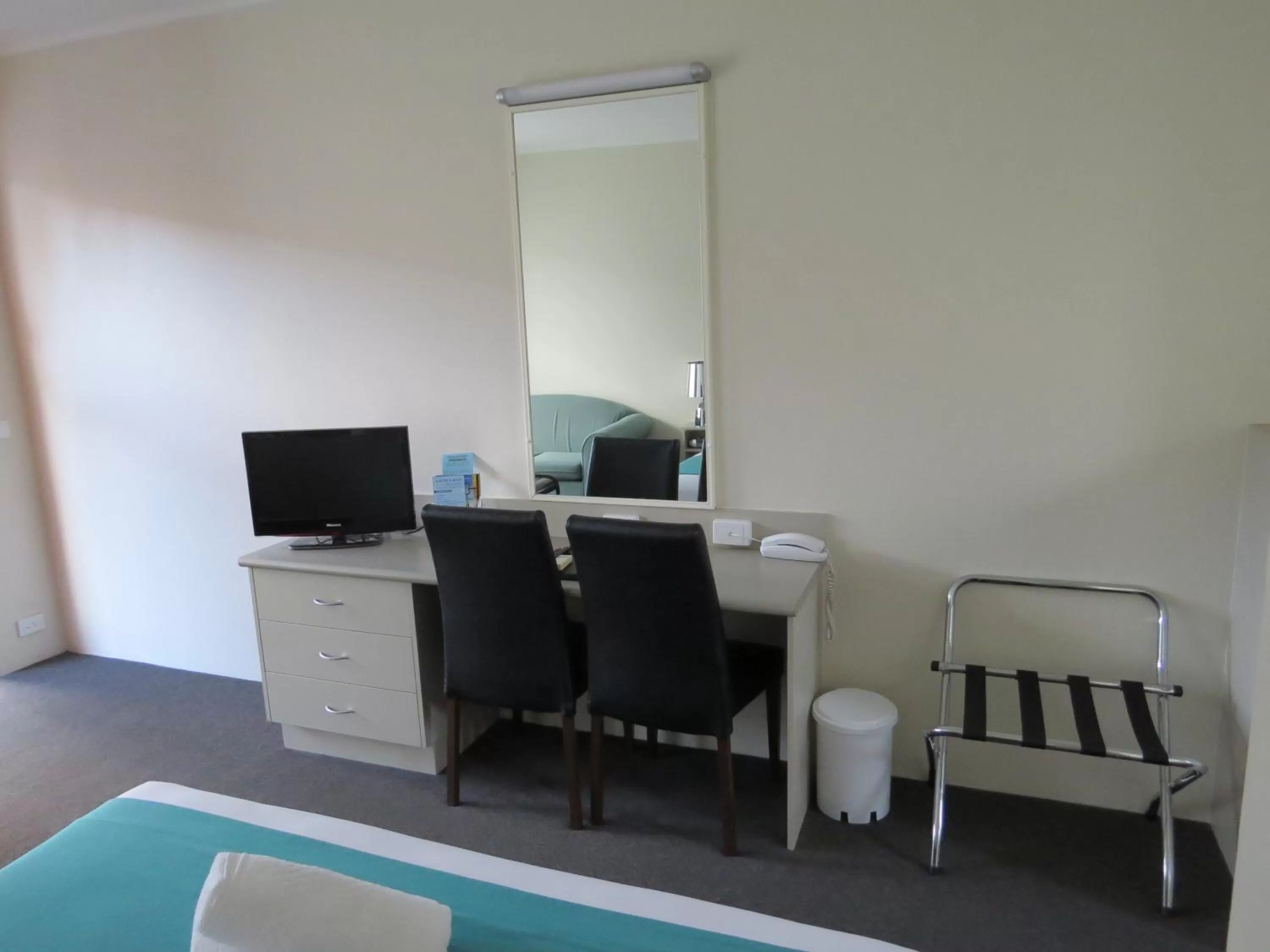 Seating area in George Bass Motor Inn