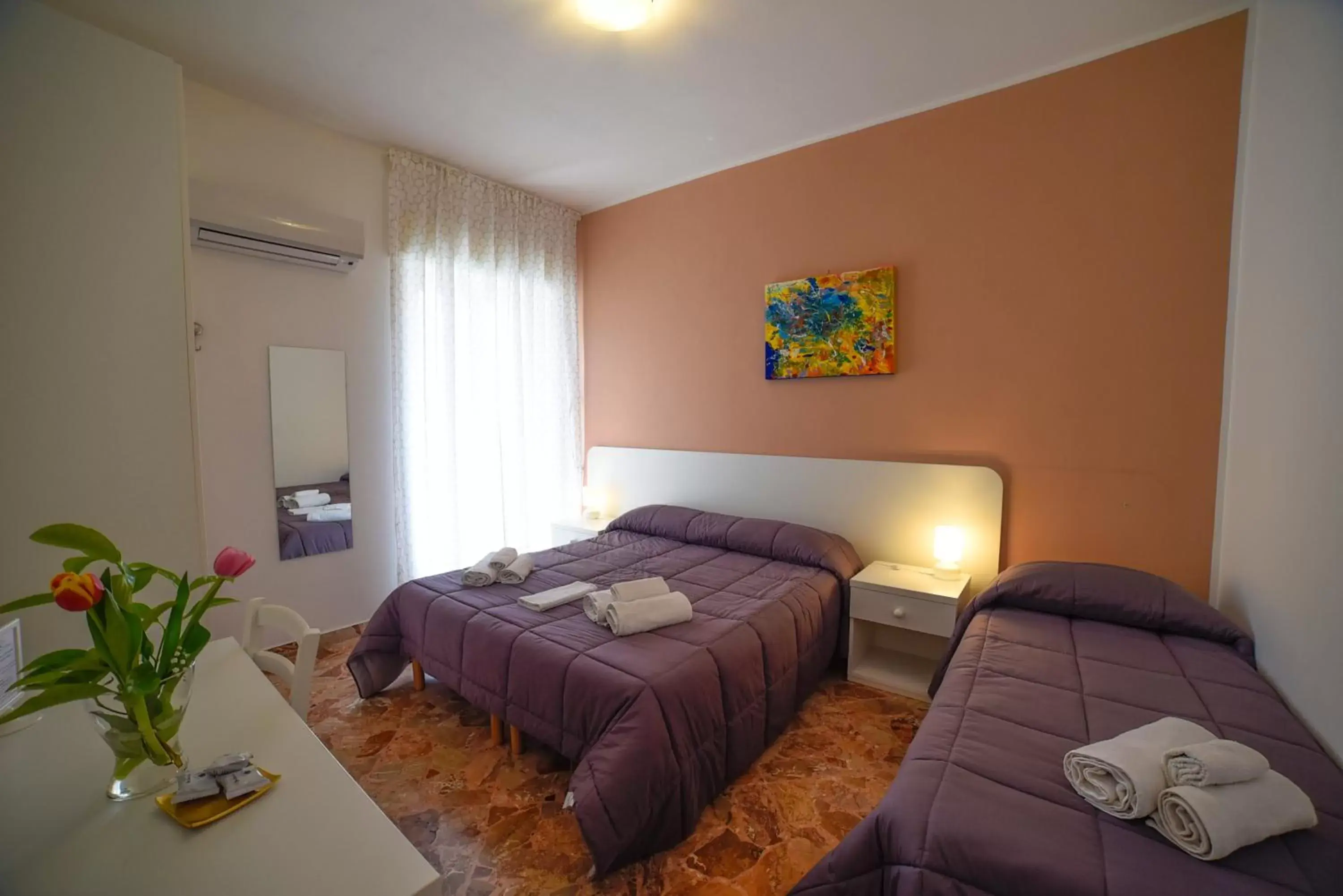 Triple Room with Private External Bathroom - single occupancy in B&B Siracusa Holidays Triple Room with Private External Bathroom - single occupancy in B&B Siracusa Holidays